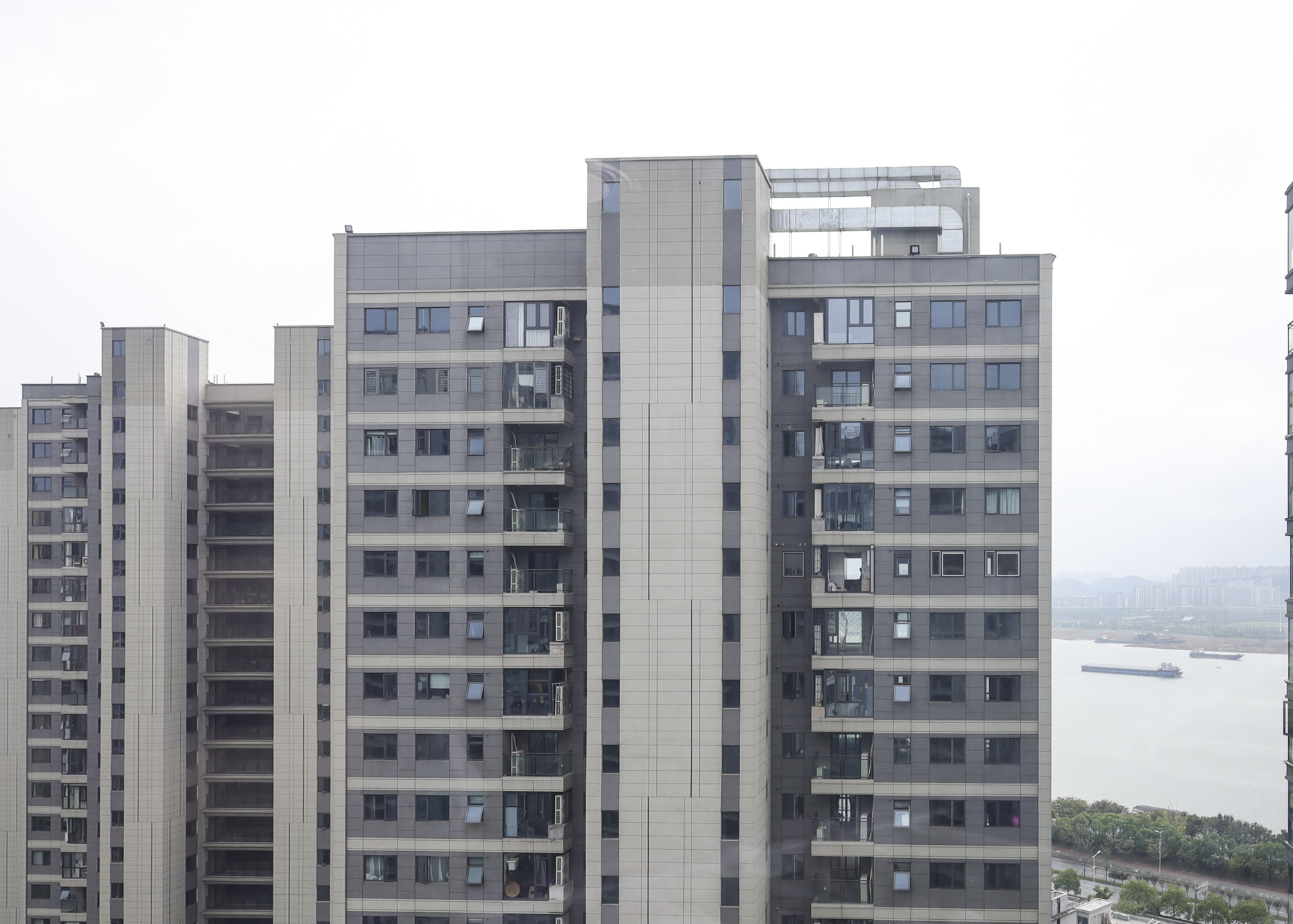 长沙万境潇湘  4室2厅2卫   182.60万其他