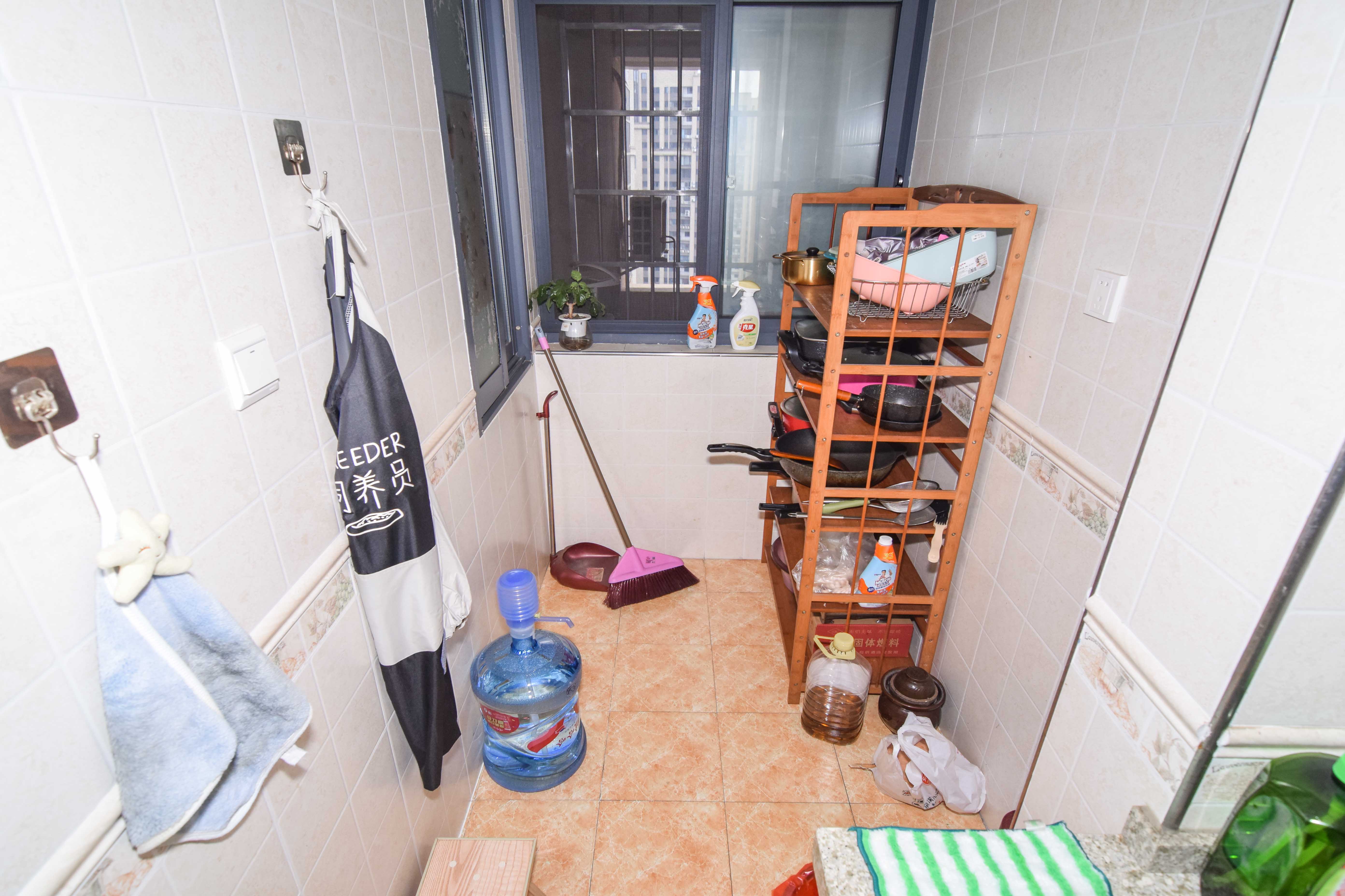 勤诚达新界 3室2厅2卫 110.0万 勤诚达新界 3室2厅2卫 110.0万其他