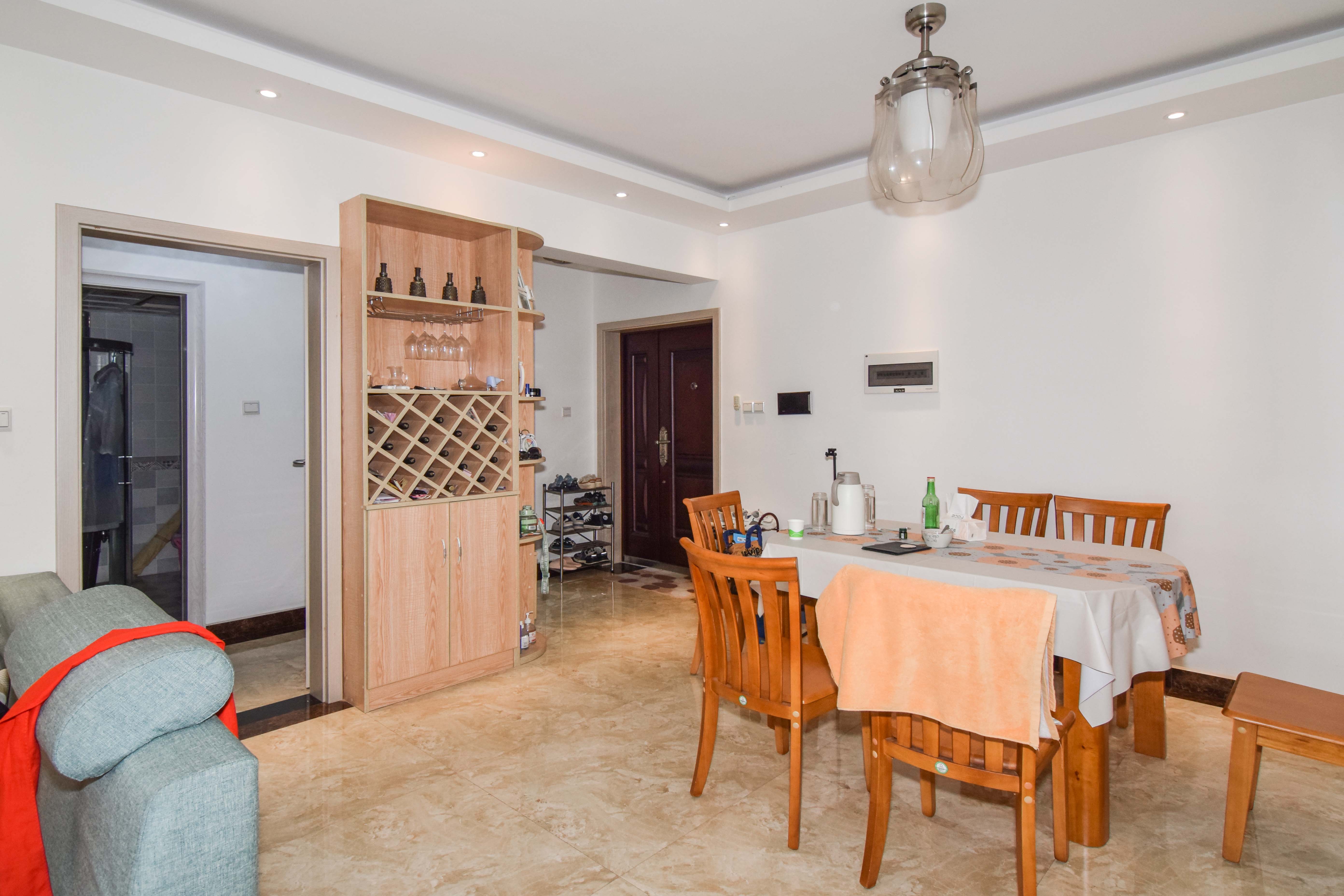 勤诚达新界 3室2厅2卫 110.0万 勤诚达新界 3室2厅2卫 110.0万其他