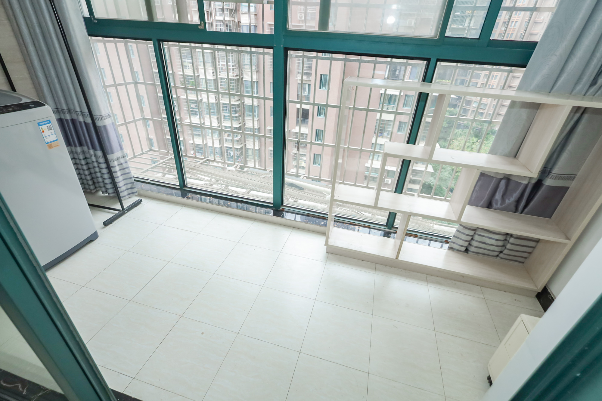 枫树园 1室1厅1卫 45.0万 枫树园 1室1厅1卫 45.0万阳台