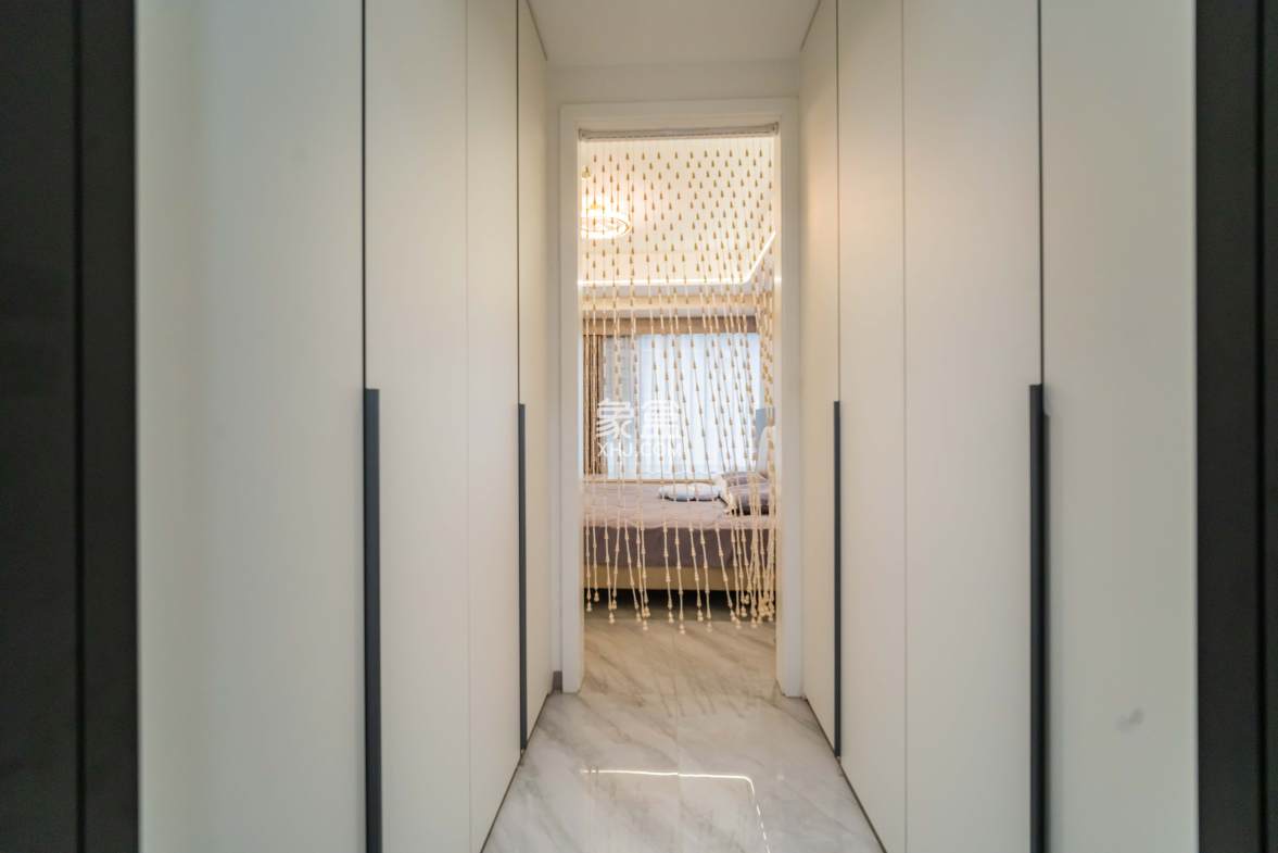 明昇壹城(明昇时代广场)二期  5室2厅2卫    358.0万 明昇壹城(明昇时代广场)二期  5室2厅2卫    358.0万卧室