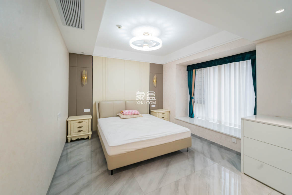 明昇壹城(明昇时代广场)二期  5室2厅2卫    358.0万 明昇壹城(明昇时代广场)二期  5室2厅2卫    358.0万卧室