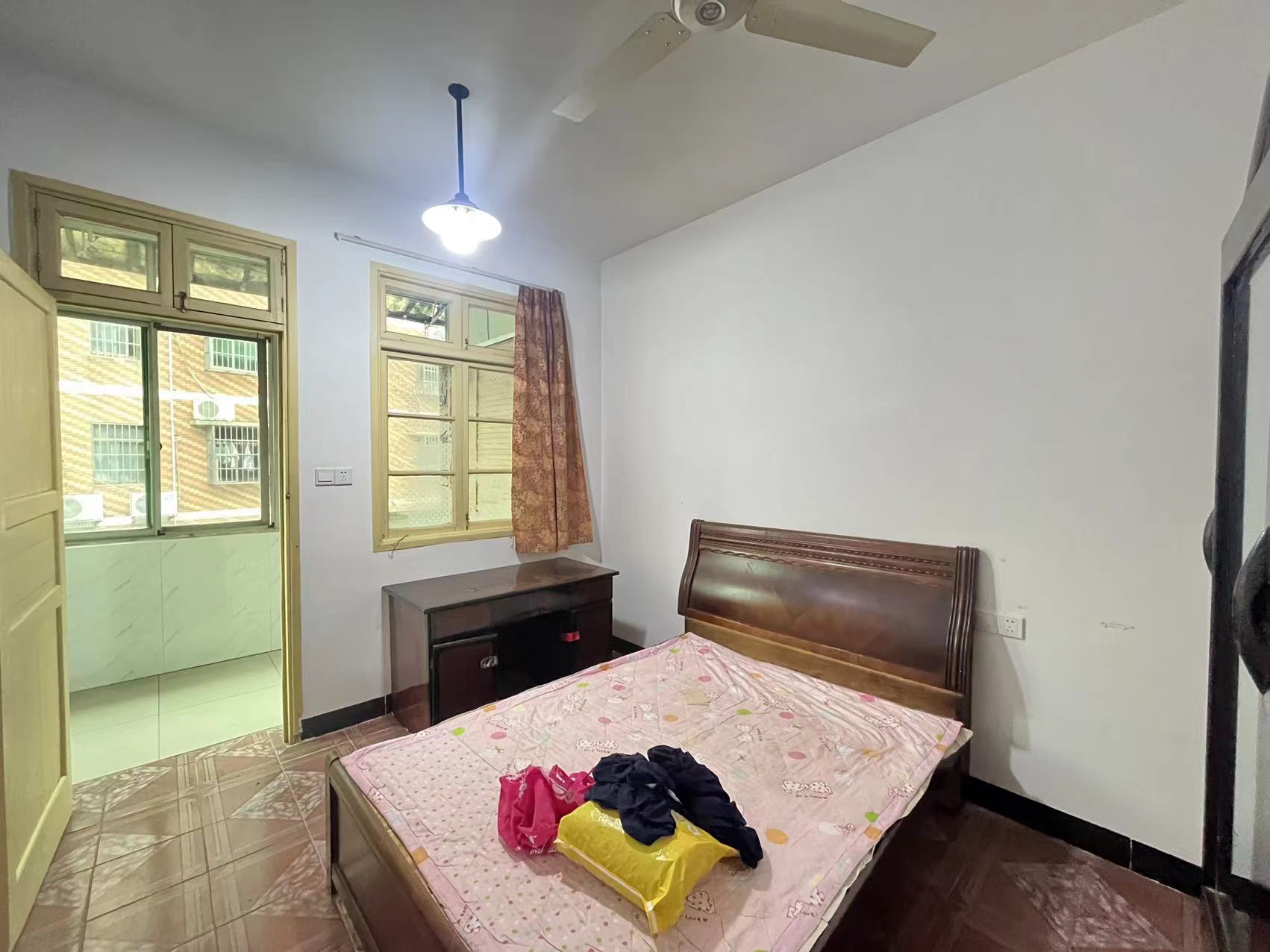 花园二村 2室2厅1卫 28.0万 花园二村 2室2厅1卫 28.0万室内图