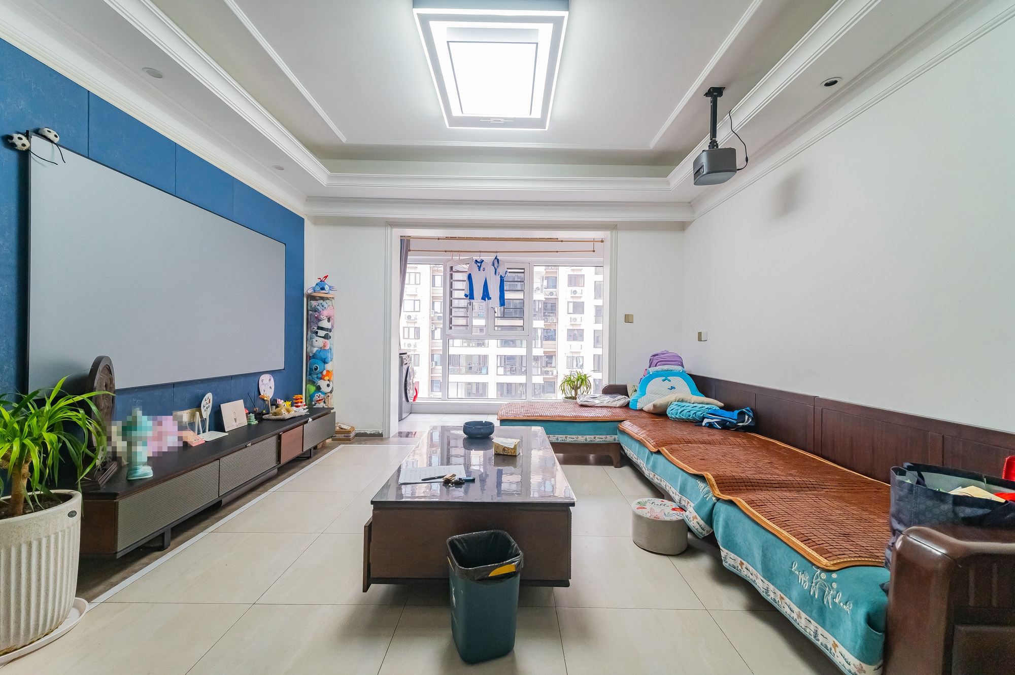 尚鑫海悦(新长海尚海城)  4室2厅2卫    98.8万 尚鑫海悦(新长海尚海城)  4室2厅2卫    98.8万客厅