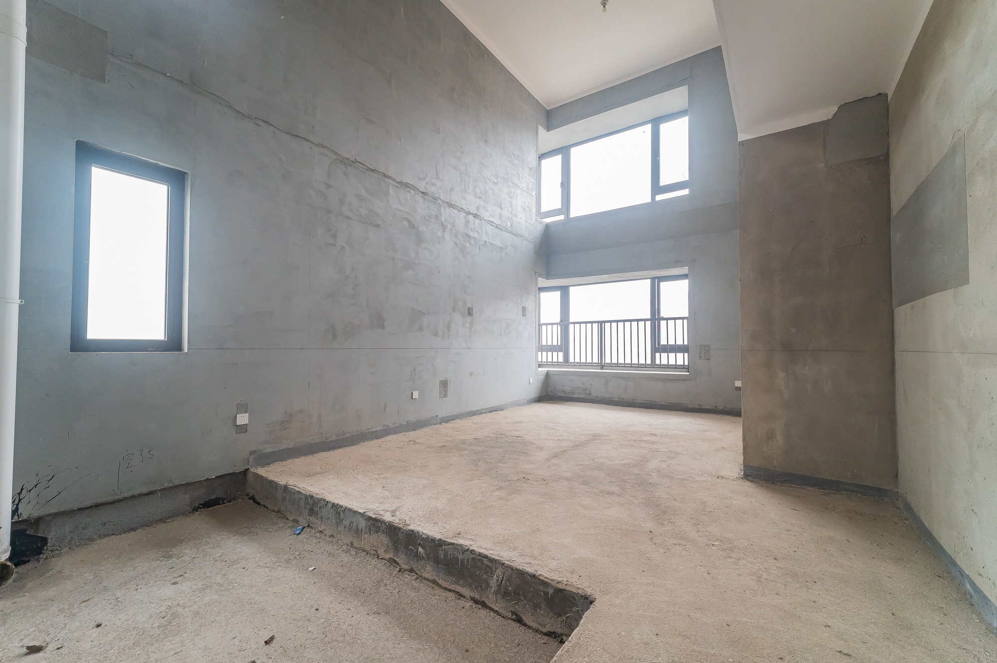 中交建发松雅院  4室2厅3卫   168.00万其他