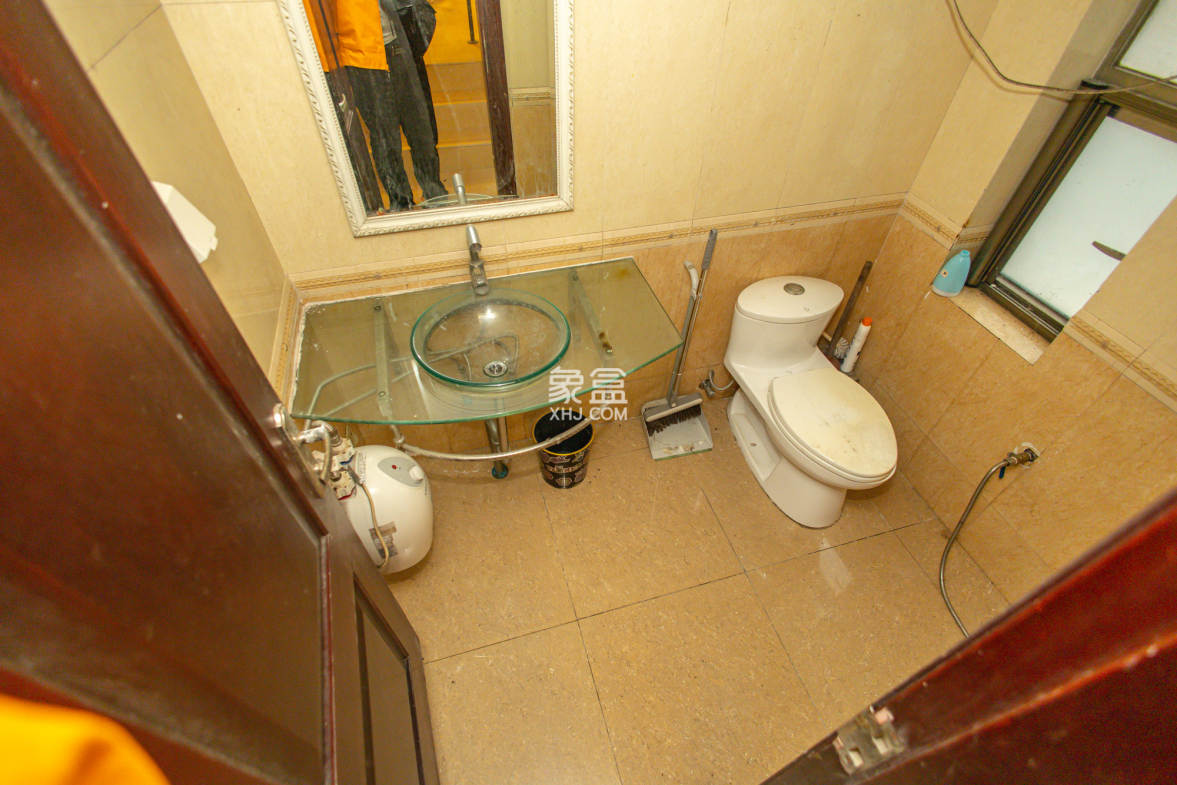 碧桂园威尼斯城 6室3厅2卫 316.0万 碧桂园威尼斯城 6室3厅2卫 316.0万卫生间