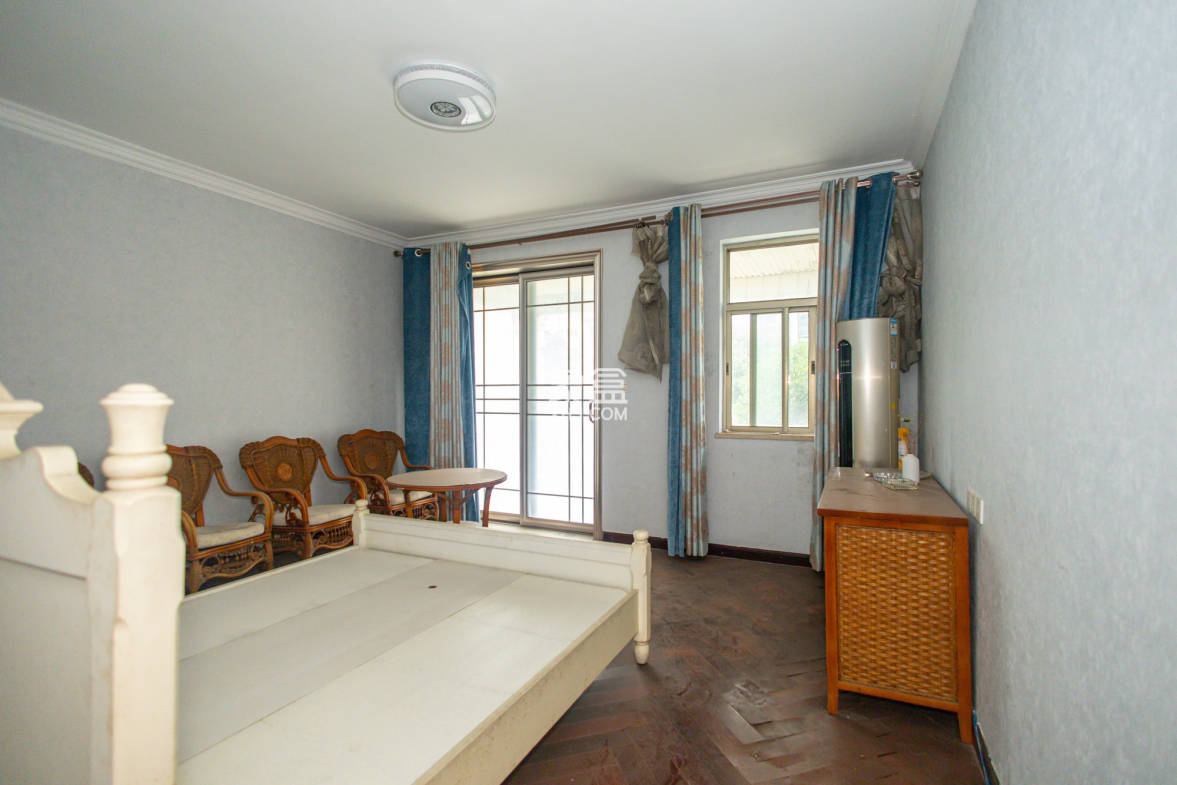 碧桂园威尼斯城 6室3厅2卫 316.0万 碧桂园威尼斯城 6室3厅2卫 316.0万卧室