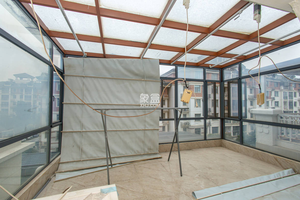 碧桂园威尼斯城 6室3厅2卫 316.0万 碧桂园威尼斯城 6室3厅2卫 316.0万阳台