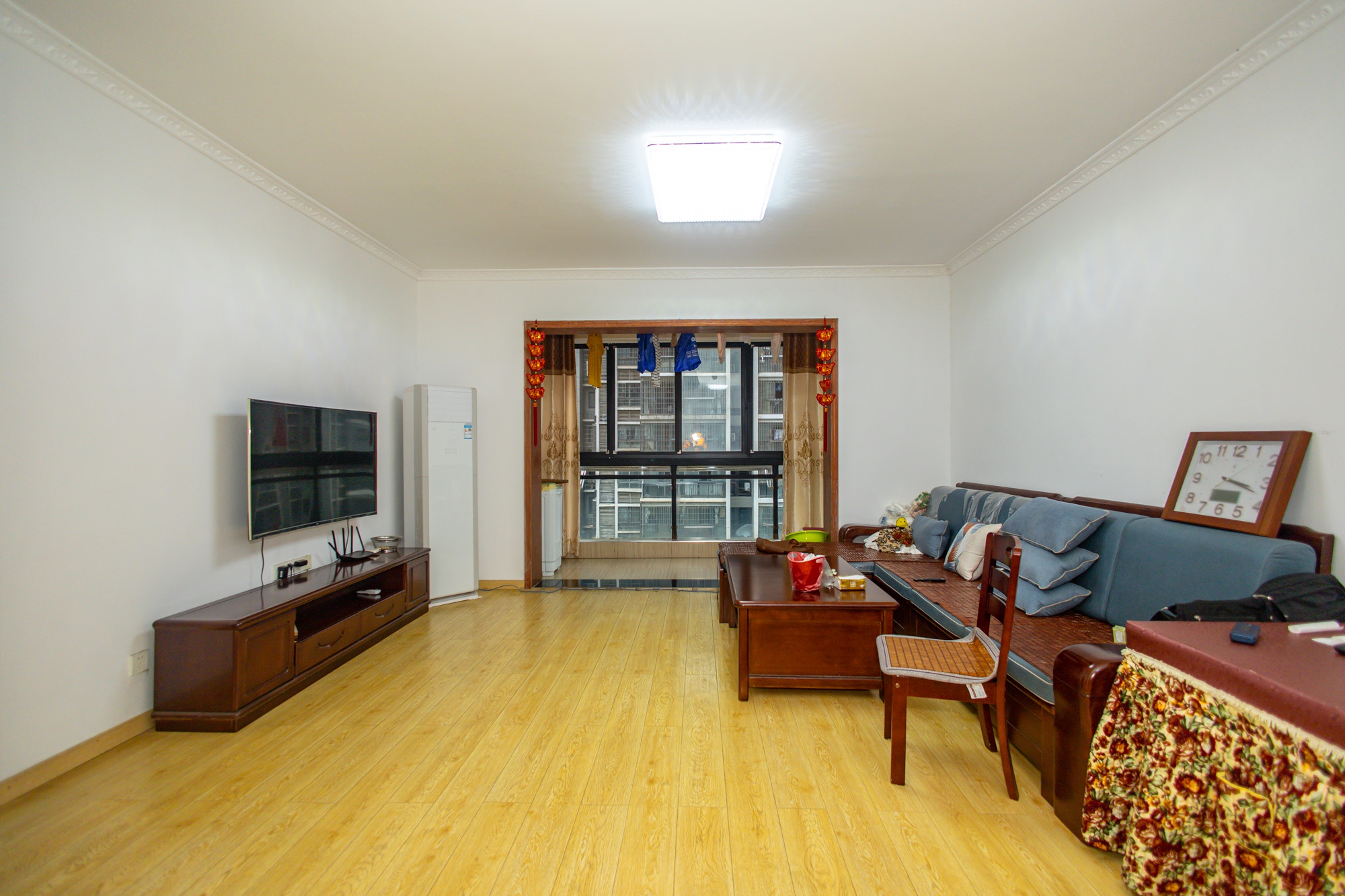 尚都花园城  4室2厅2卫    115.0万 尚都花园城  4室2厅2卫    115.0万客厅