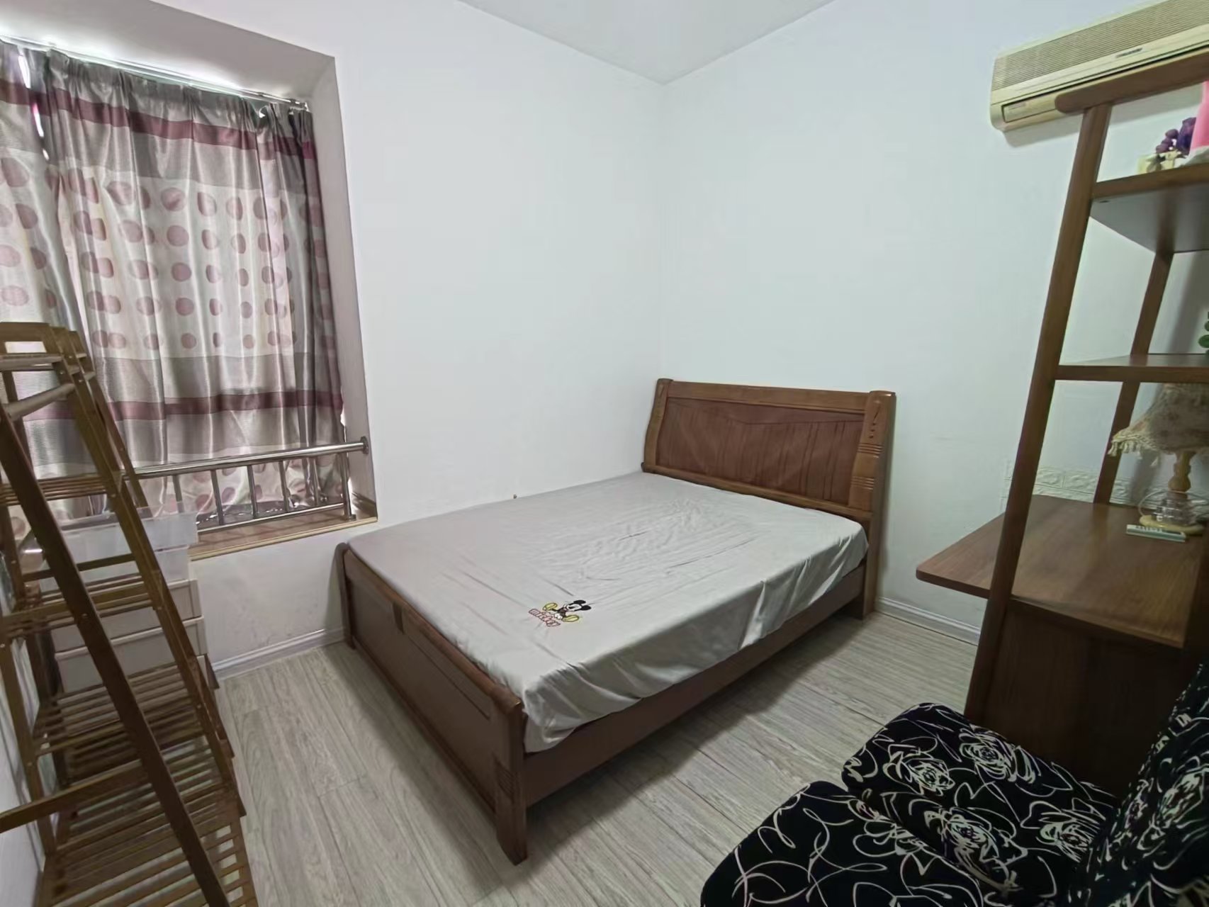 城市风景 2室2厅1卫 60.0万 城市风景 2室2厅1卫 60.0万室内图