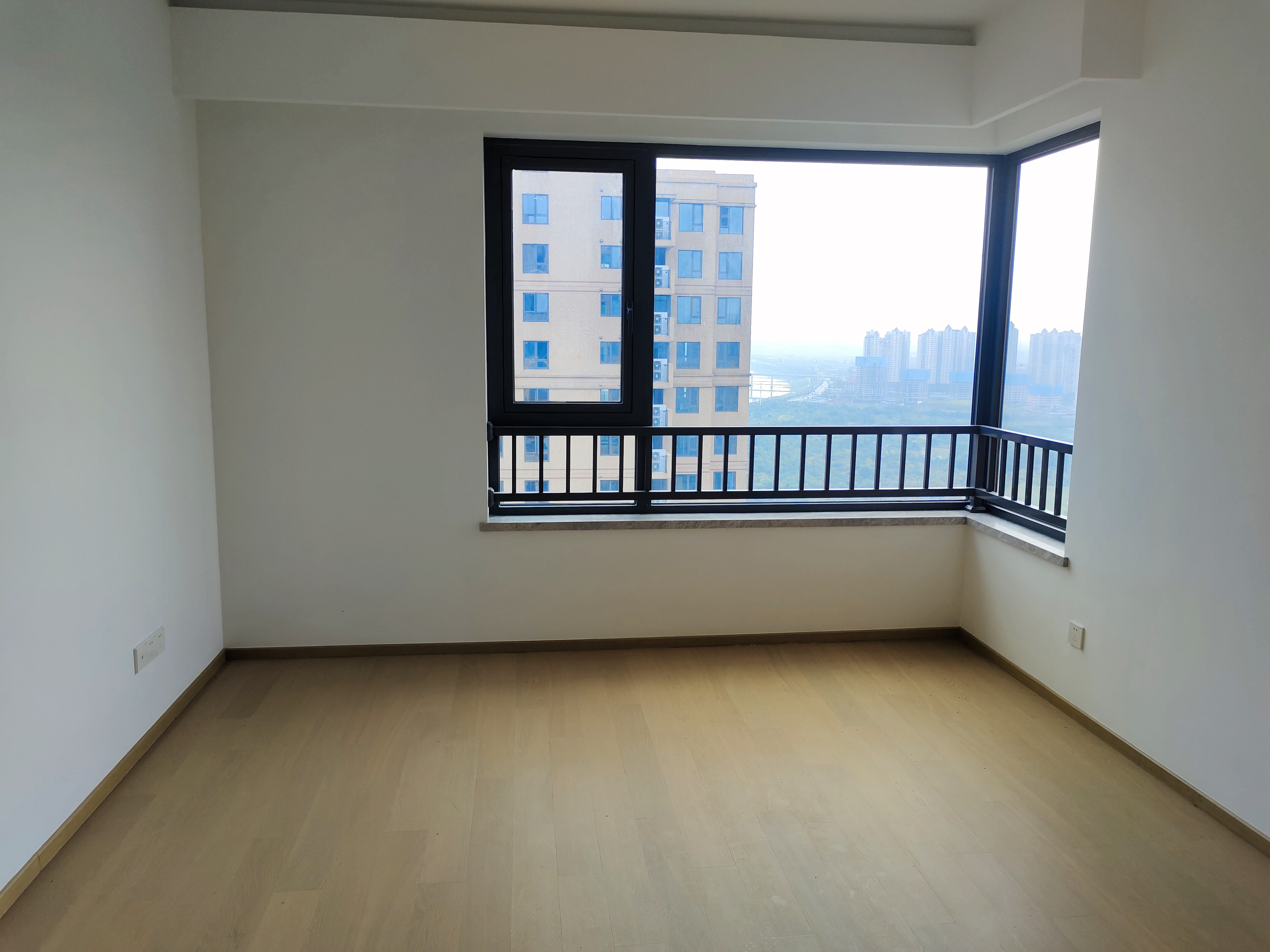 晋合湘水湾六期 3室2厅2卫 146.0万 晋合湘水湾六期 3室2厅2卫 146.0万室内图