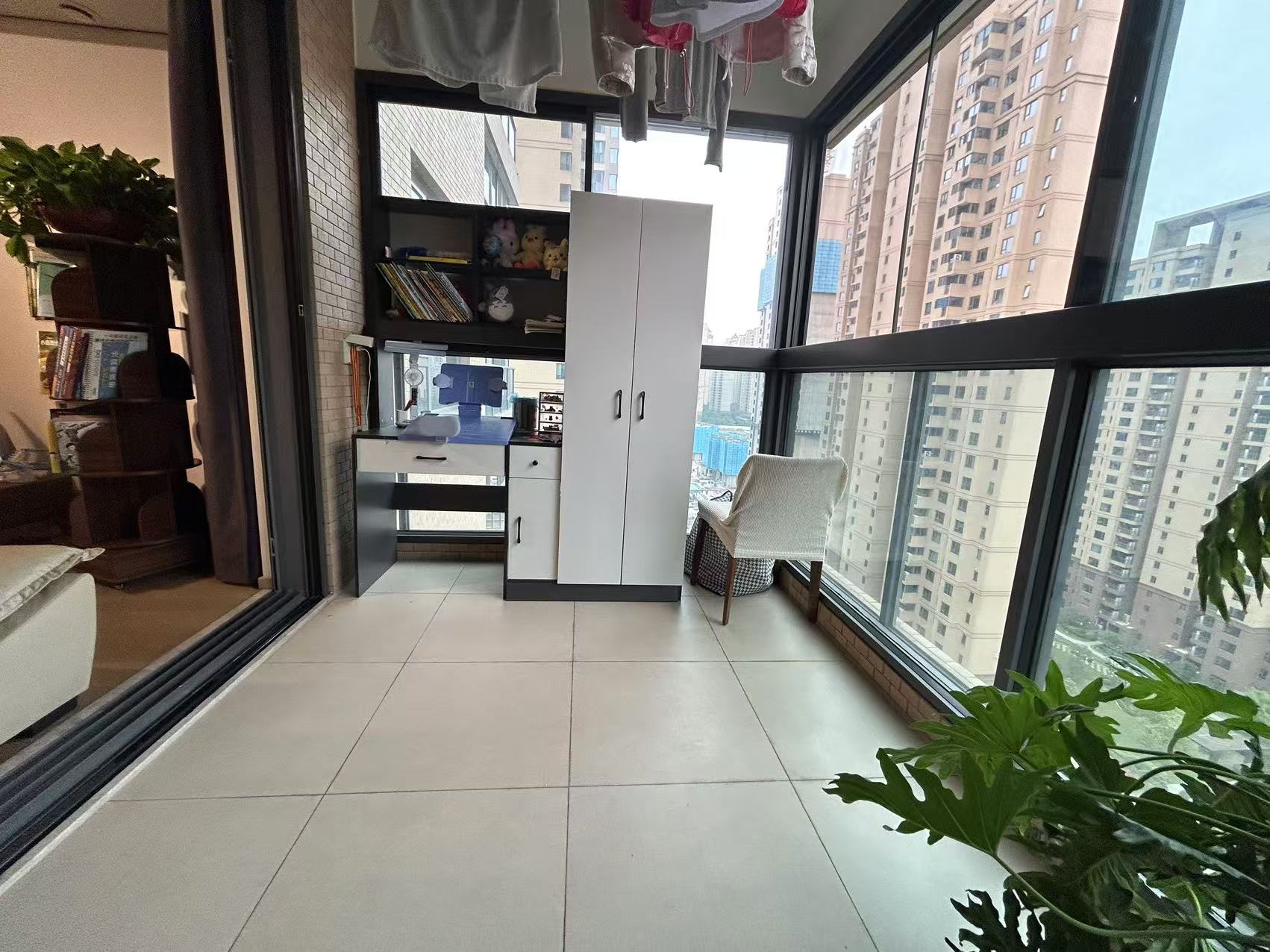 晋合湘水湾六期 2室2厅1卫 90.0万 晋合湘水湾六期 2室2厅1卫 90.0万室内图