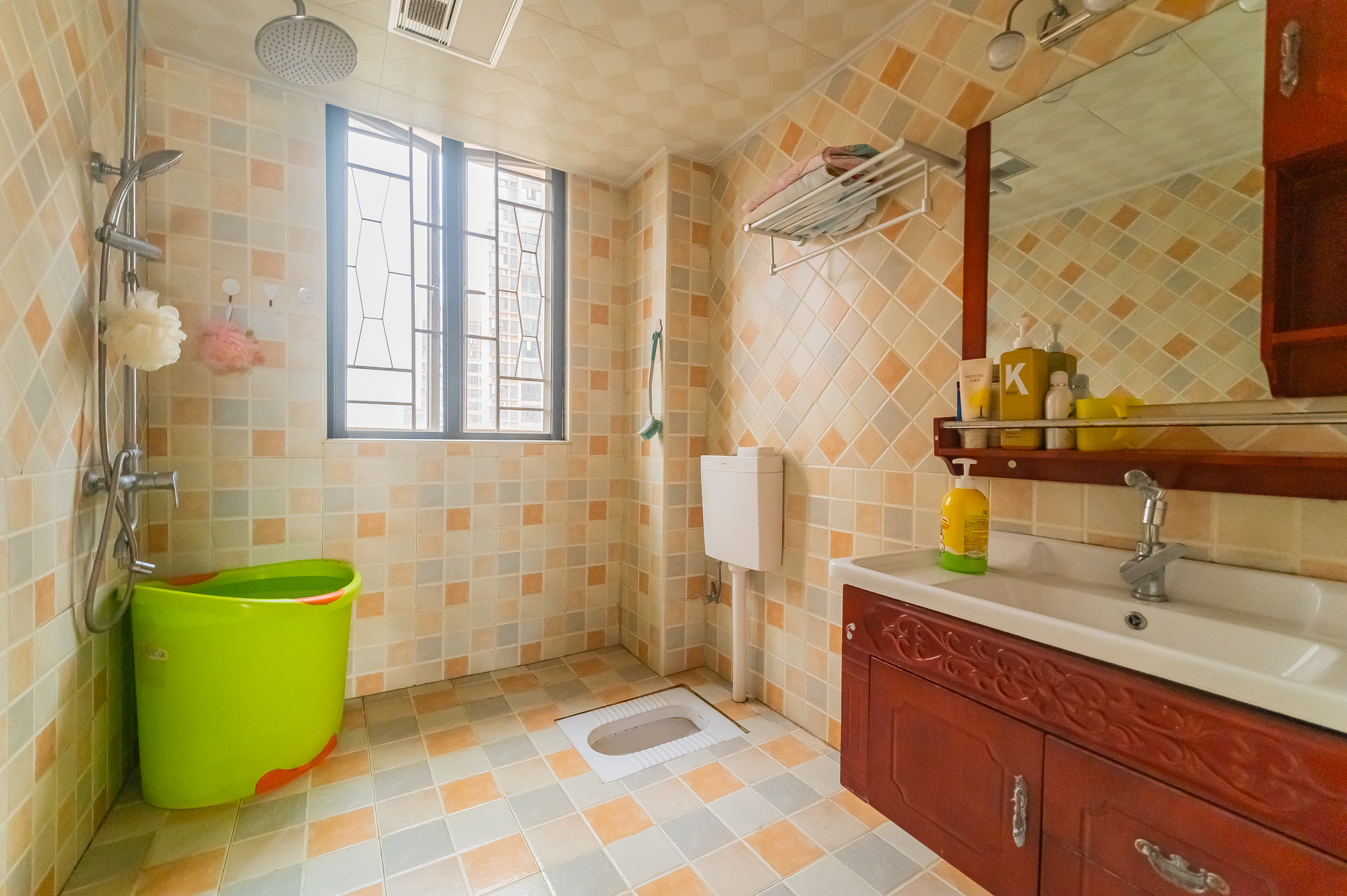 深业睿城 4室2厅1卫 115.0万 深业睿城 4室2厅1卫 115.0万卫生间