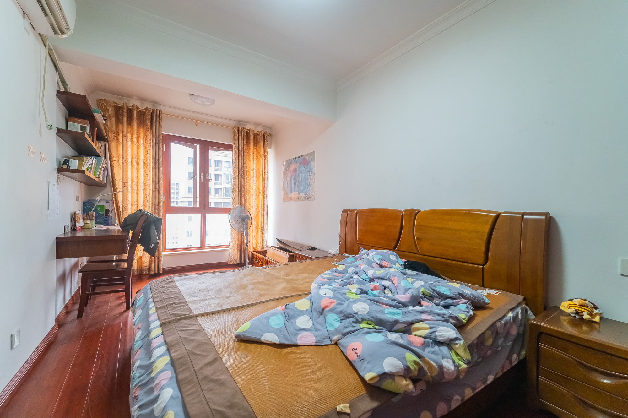 深业睿城 4室2厅1卫 115.0万 深业睿城 4室2厅1卫 115.0万卧室