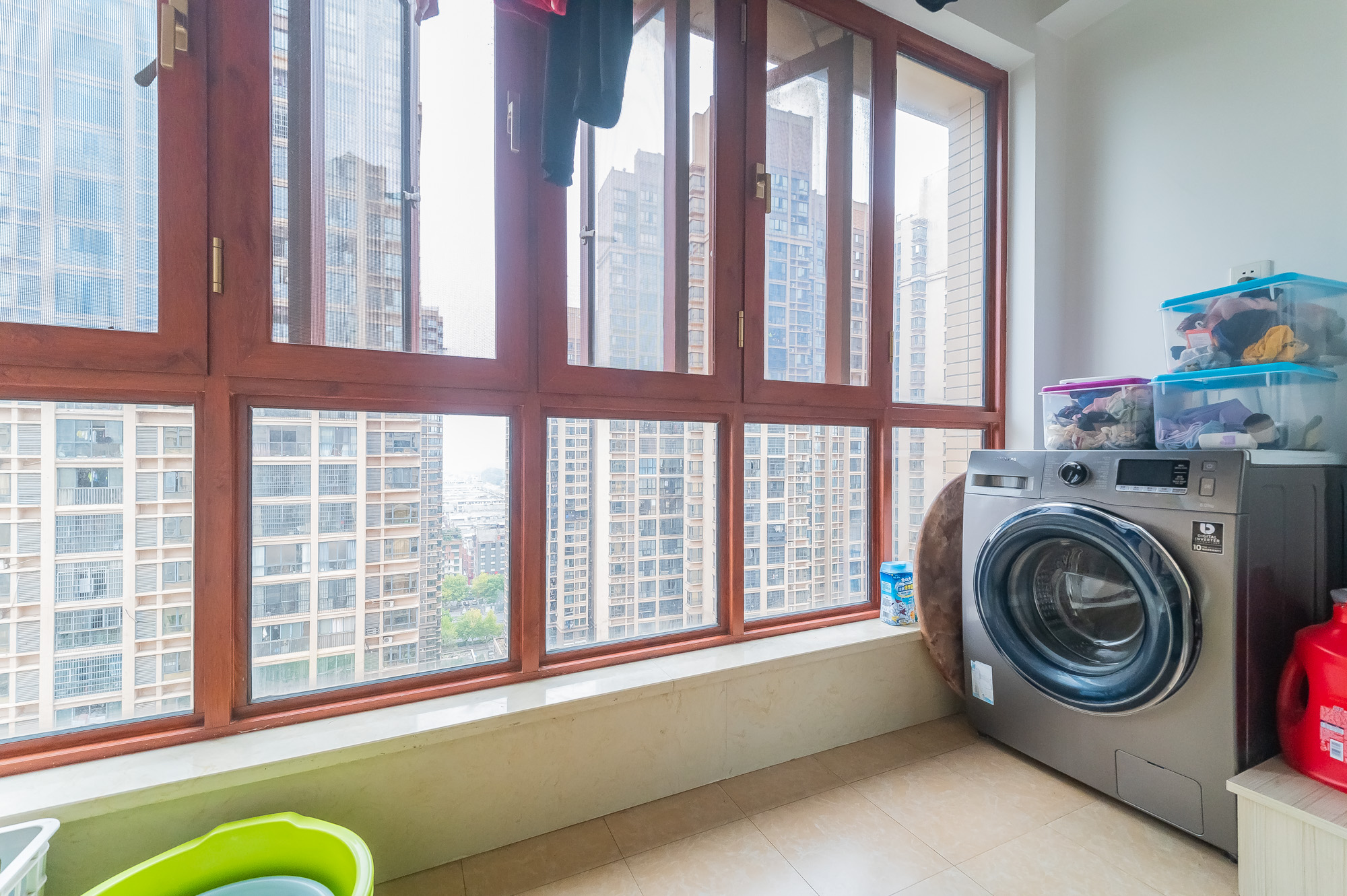 深业睿城 4室2厅1卫 115.0万 深业睿城 4室2厅1卫 115.0万阳台