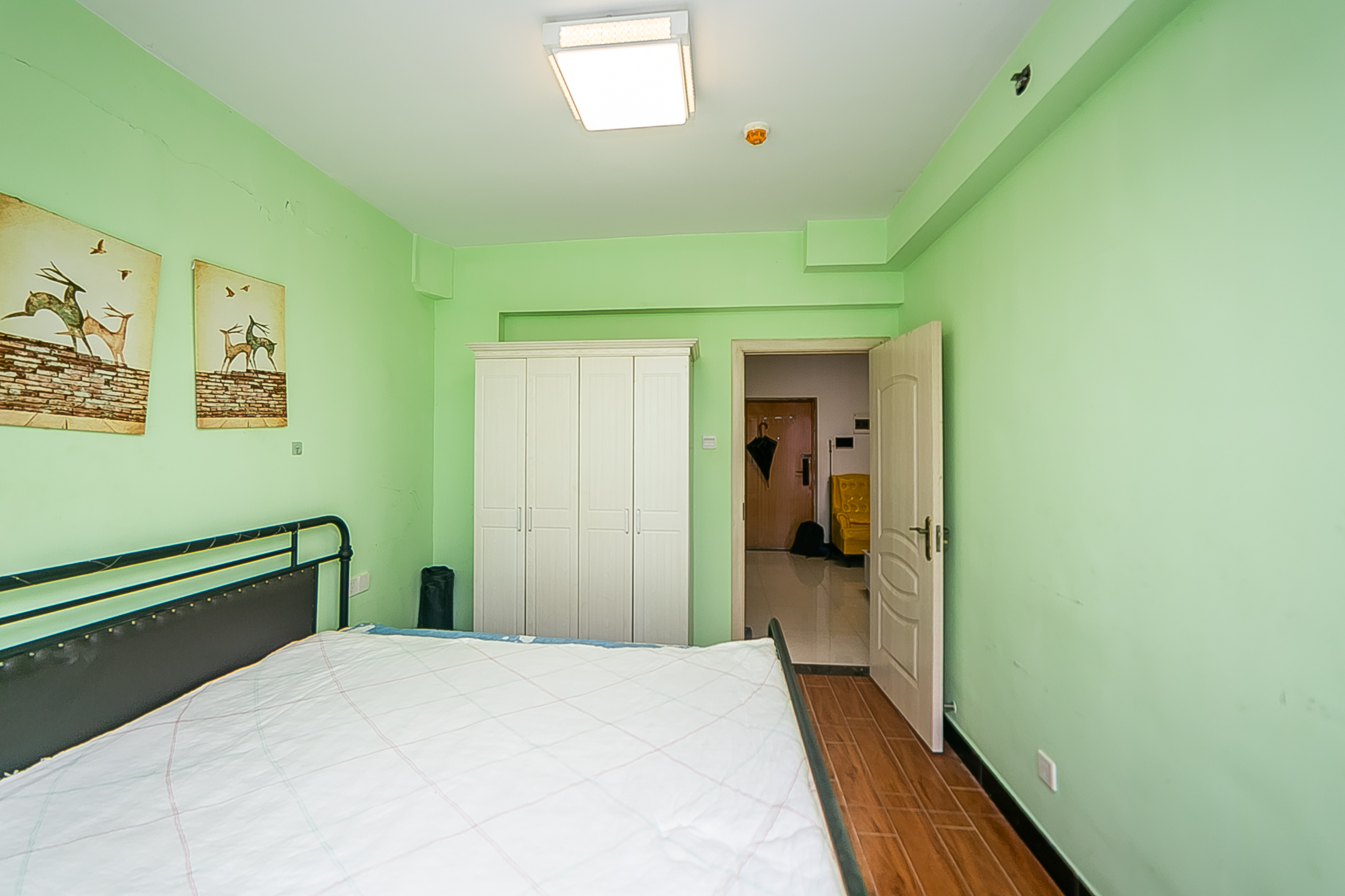 天鸿天府(天鸿中央大院)  2室1厅1卫    45.8万 天鸿天府(天鸿中央大院)  2室1厅1卫    45.8万卧室