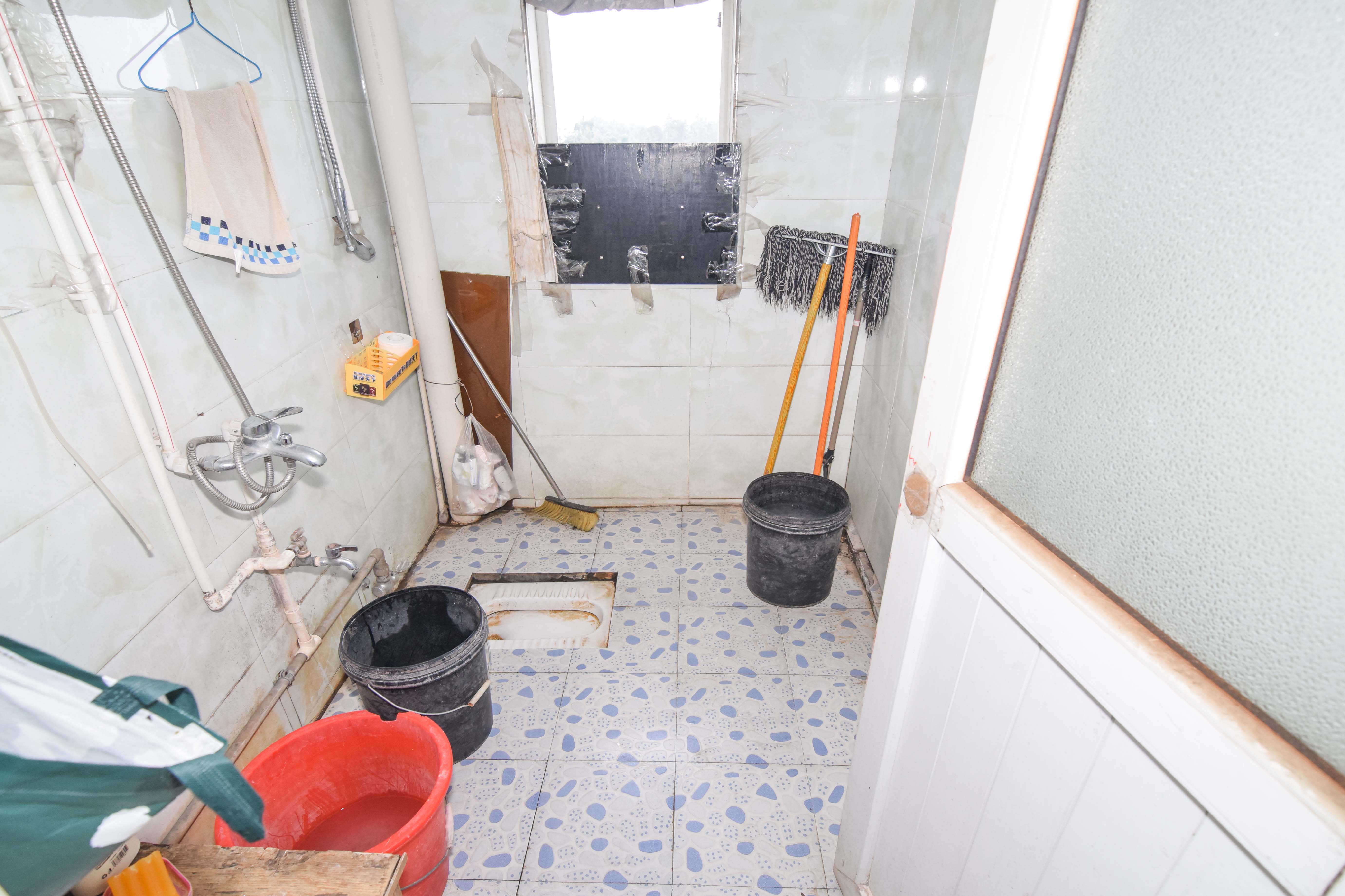 普瑞斯堡 3室2厅2卫 46.0万 普瑞斯堡 3室2厅2卫 46.0万卫生间