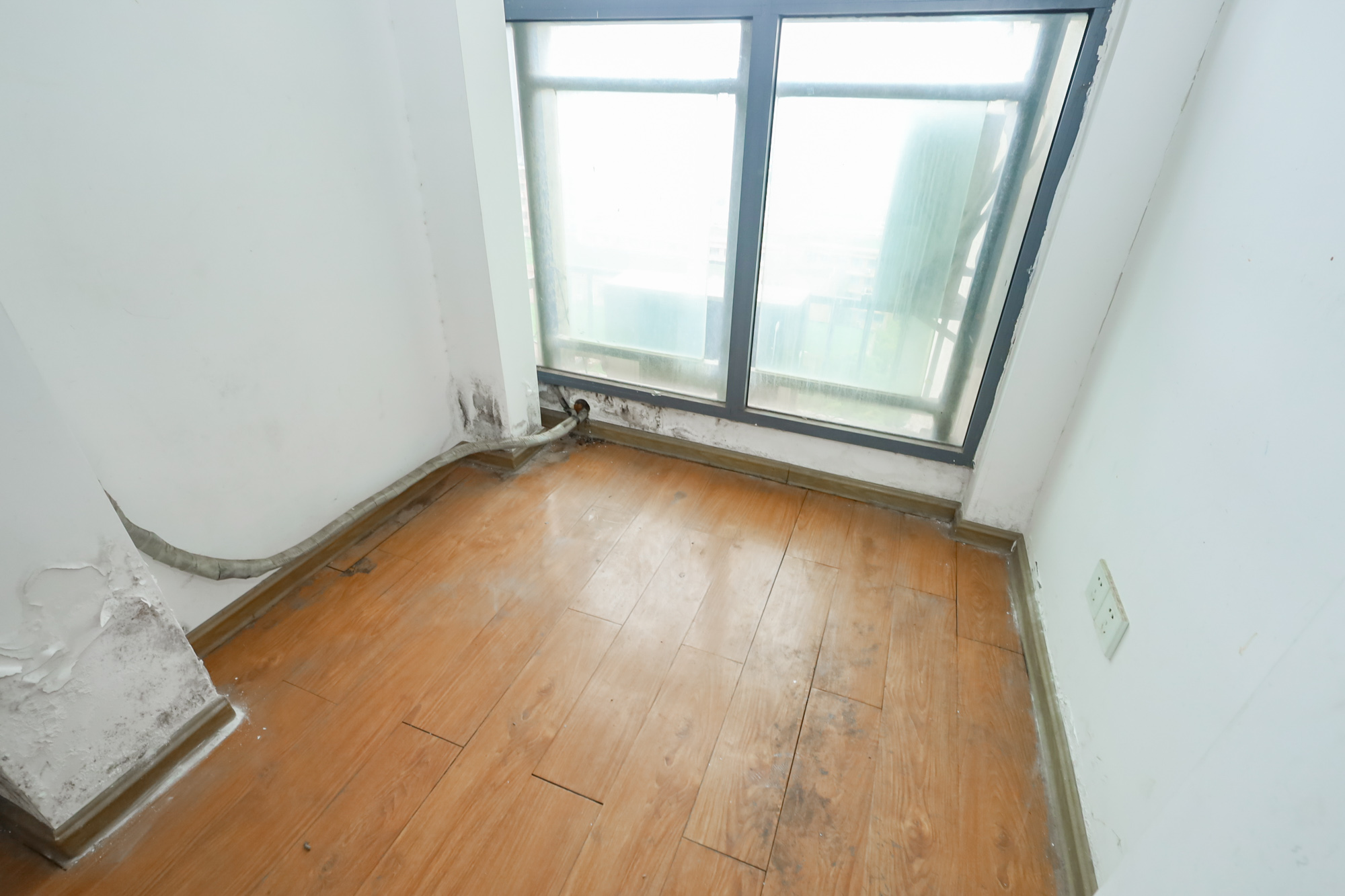 奥克斯广场 3室2厅1卫 76.0万 奥克斯广场 3室2厅1卫 76.0万其他