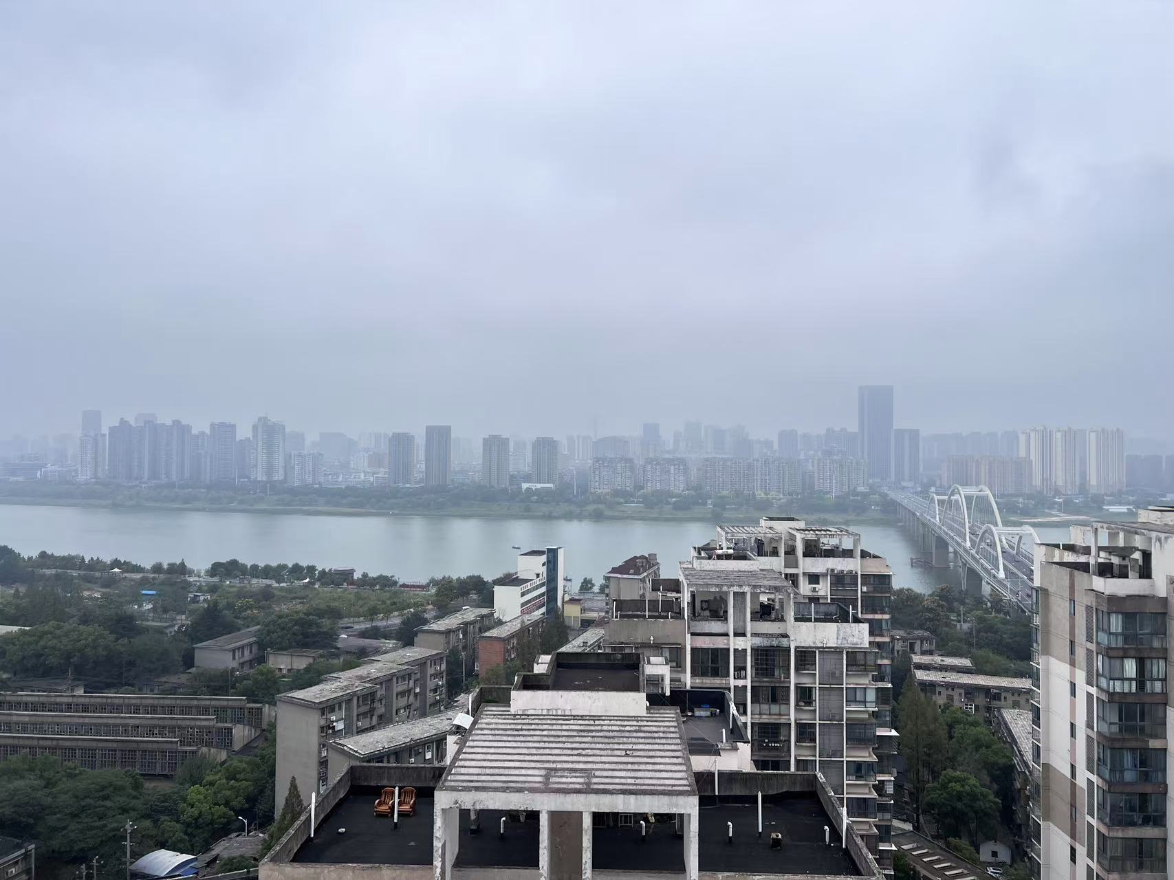 阳光新城  3室2厅2卫    70.0万 阳光新城  3室2厅2卫    70.0万室内图