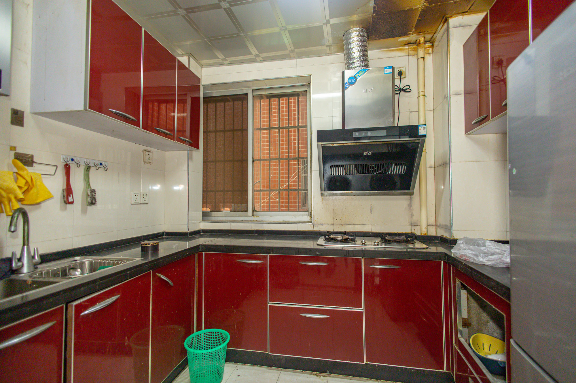 湘绣城  3室2厅2卫    85.0万 湘绣城  3室2厅2卫    85.0万厨房