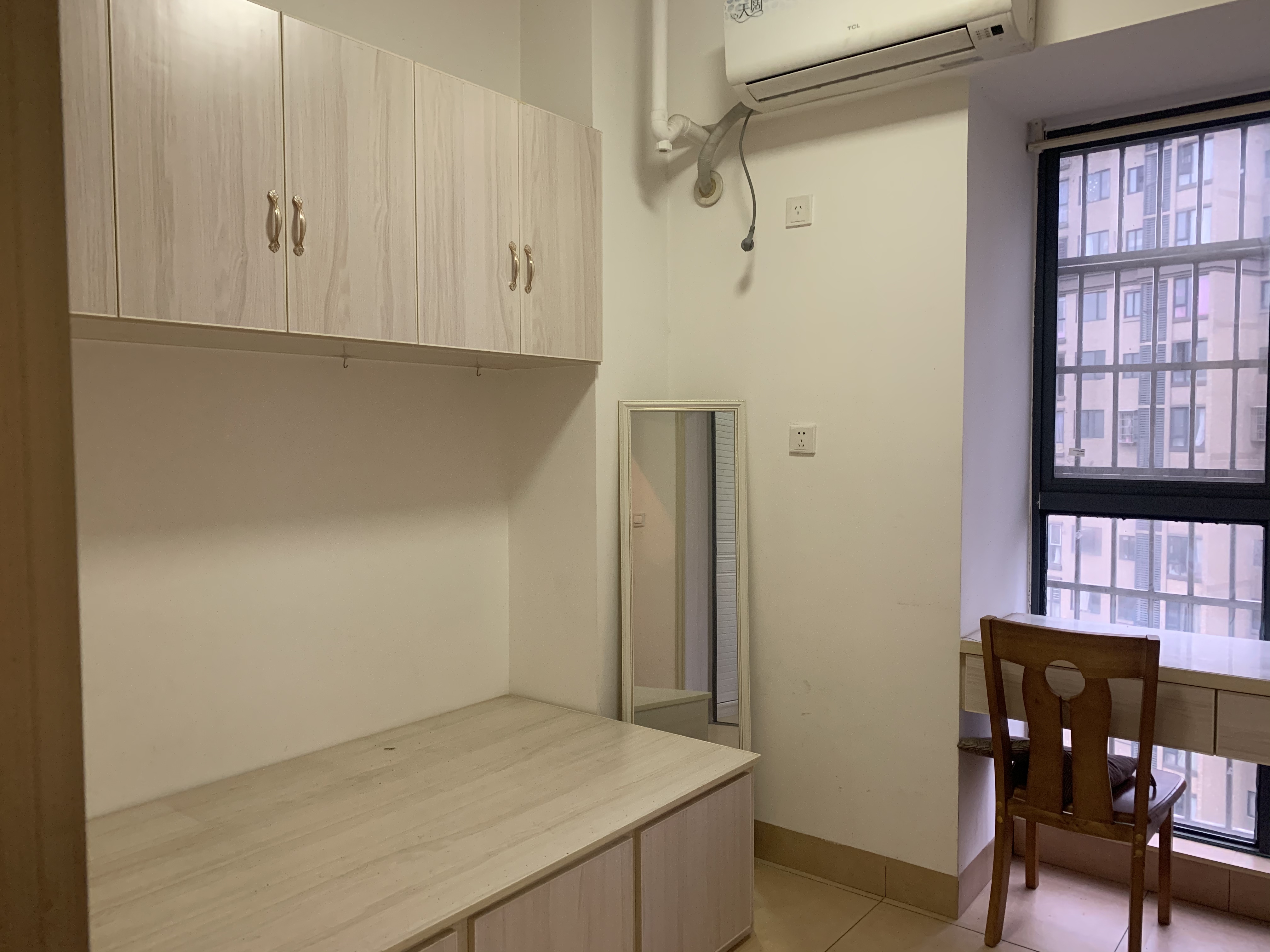 中建御山和苑 1室1厅1卫 28.8万 中建御山和苑 1室1厅1卫 28.8万室内图