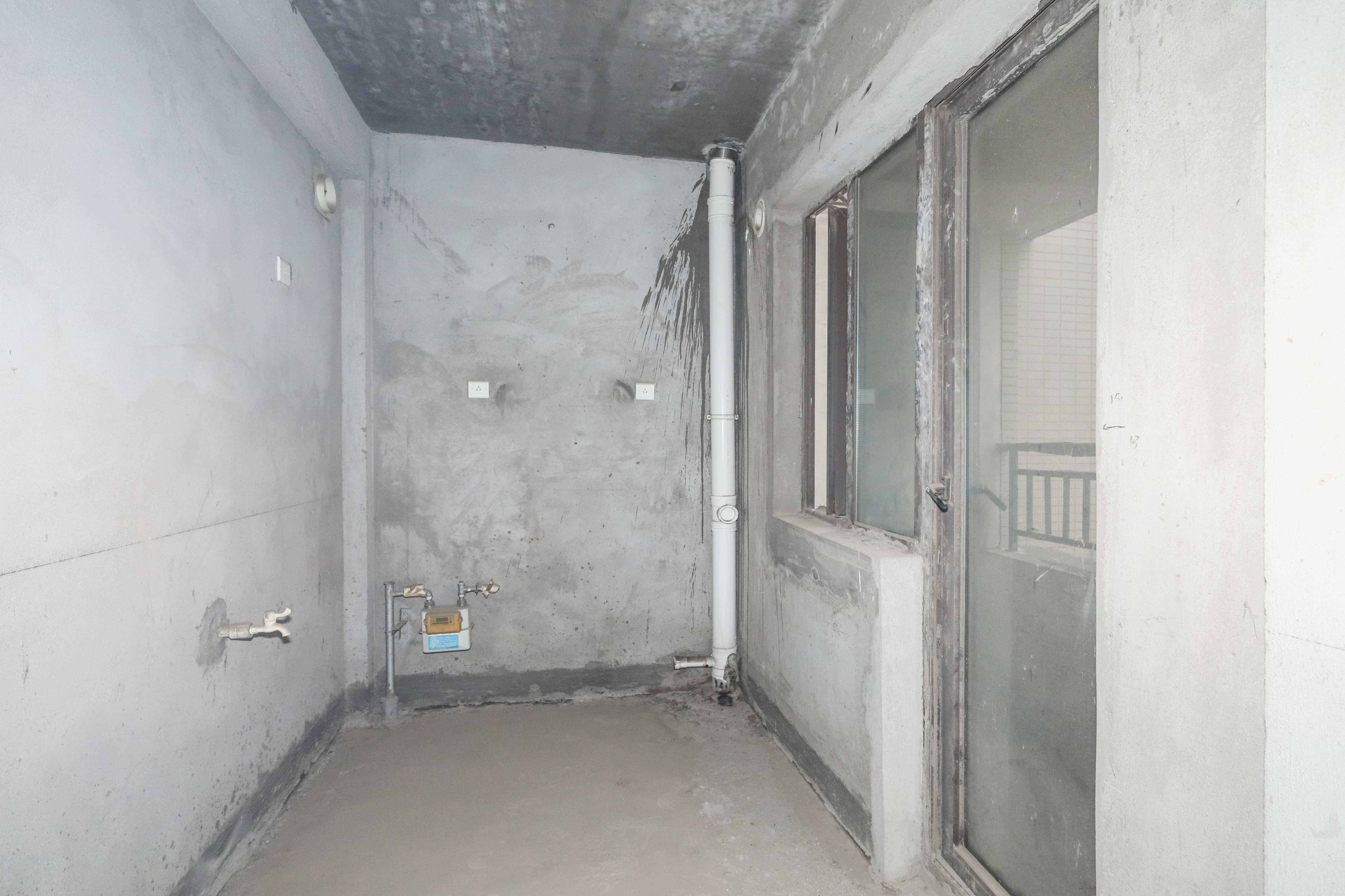 保利麓谷林语F区  4室2厅2卫   118.80万厨房