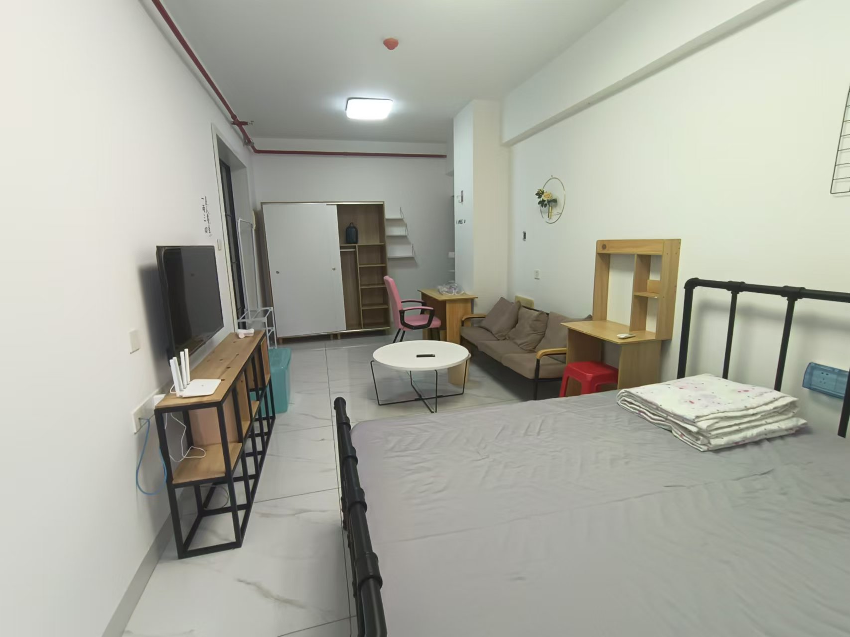 中建御山和苑 1室1厅1卫 23.8万 中建御山和苑 1室1厅1卫 23.8万室内图