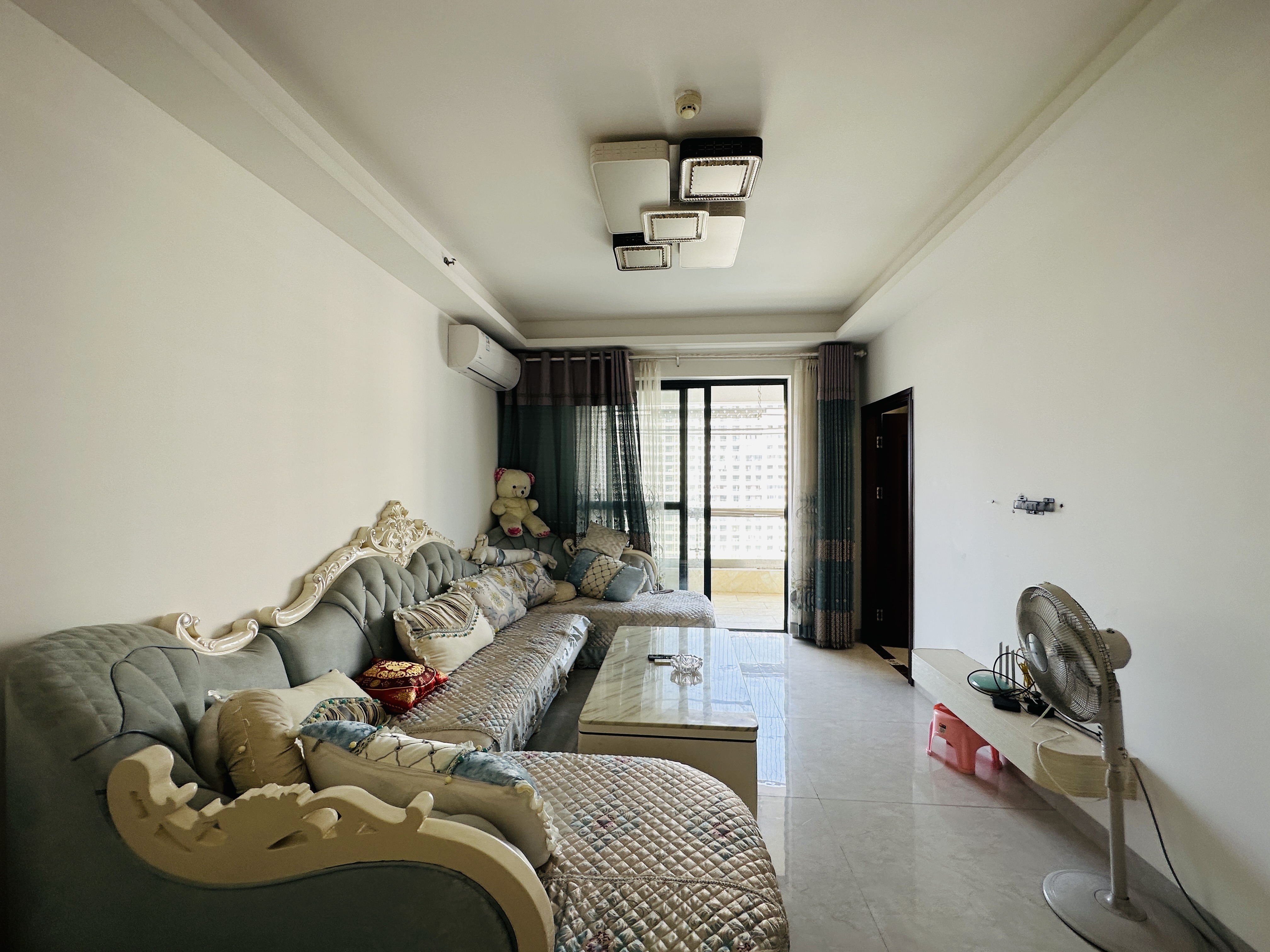 远大购物广场  2室1厅1卫    125.3万 远大购物广场  2室1厅1卫    125.3万客厅