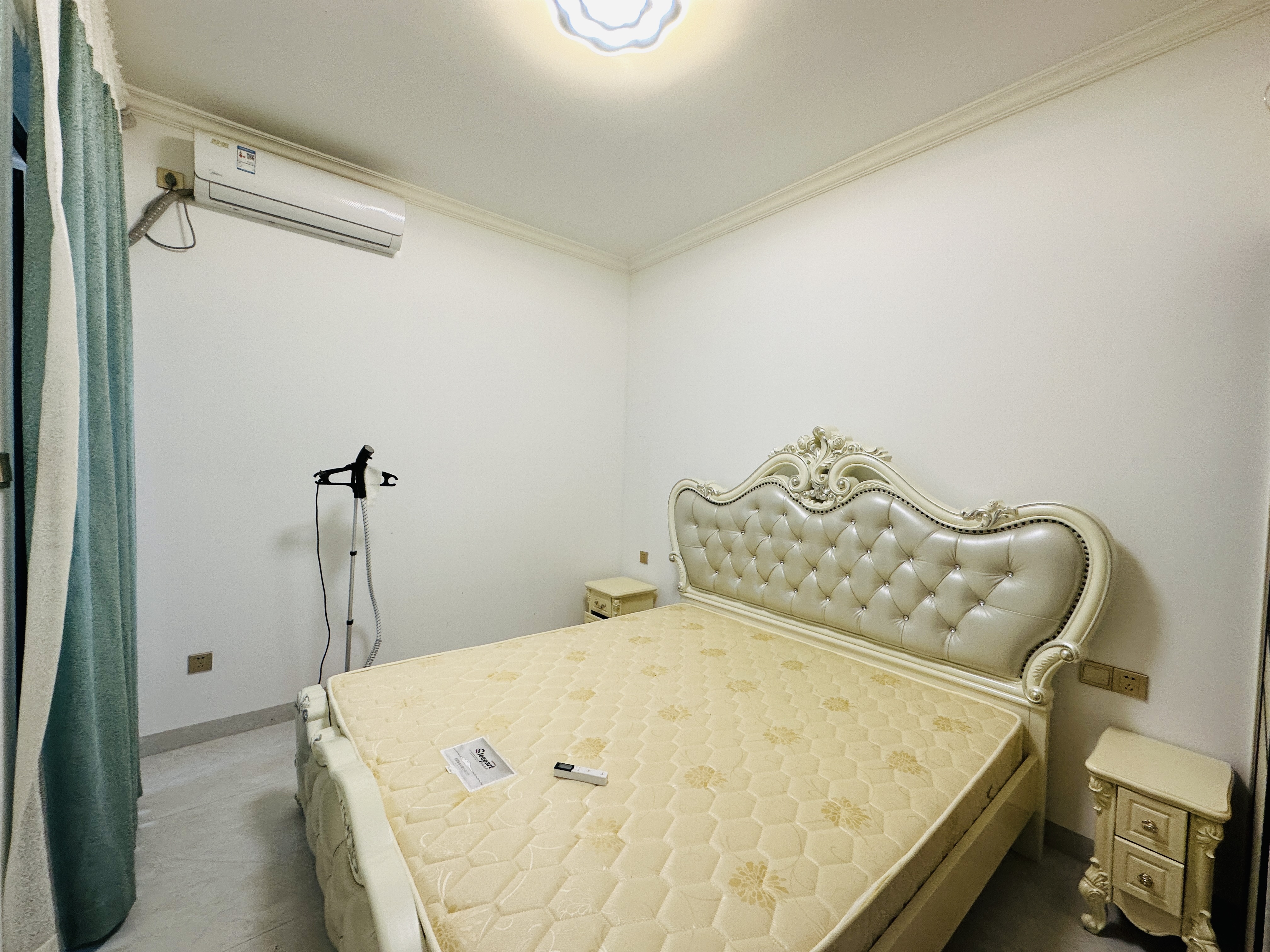 远大购物广场  2室1厅1卫    125.3万 远大购物广场  2室1厅1卫    125.3万卧室