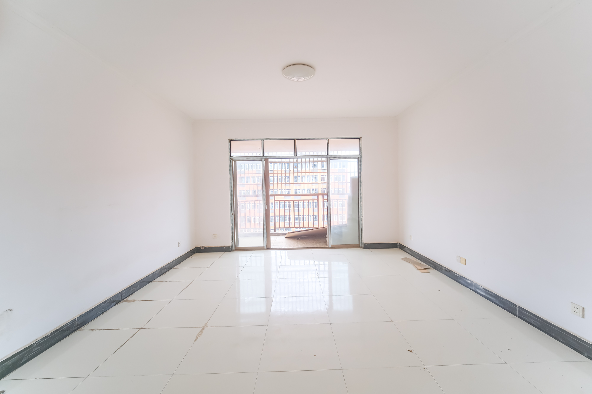 蟠龙欣苑 4室2厅2卫 62.8万 蟠龙欣苑 4室2厅2卫 62.8万客厅