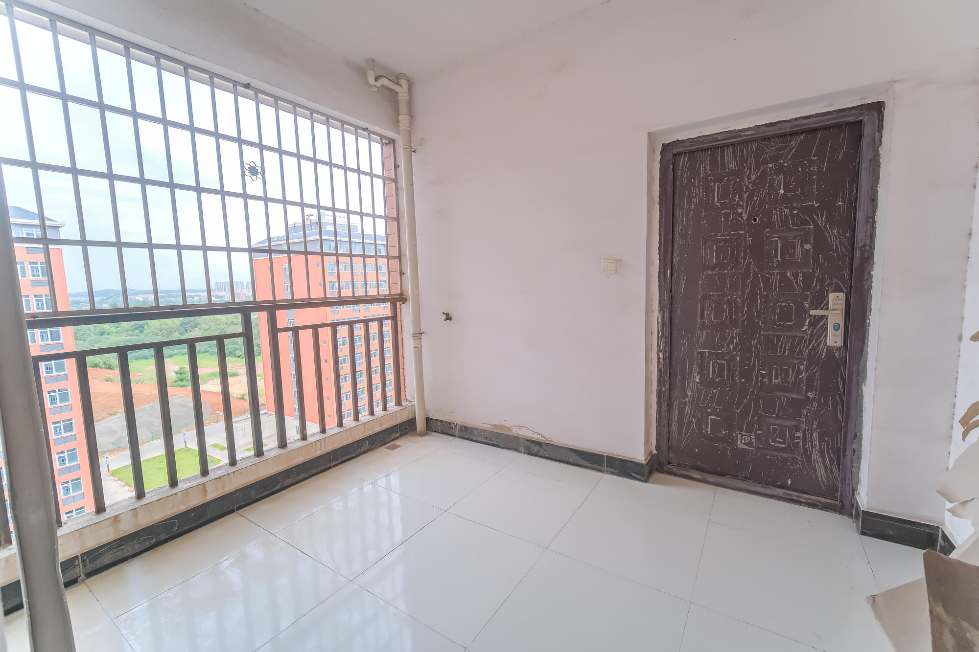 蟠龙欣苑 4室2厅2卫 62.8万 蟠龙欣苑 4室2厅2卫 62.8万其他