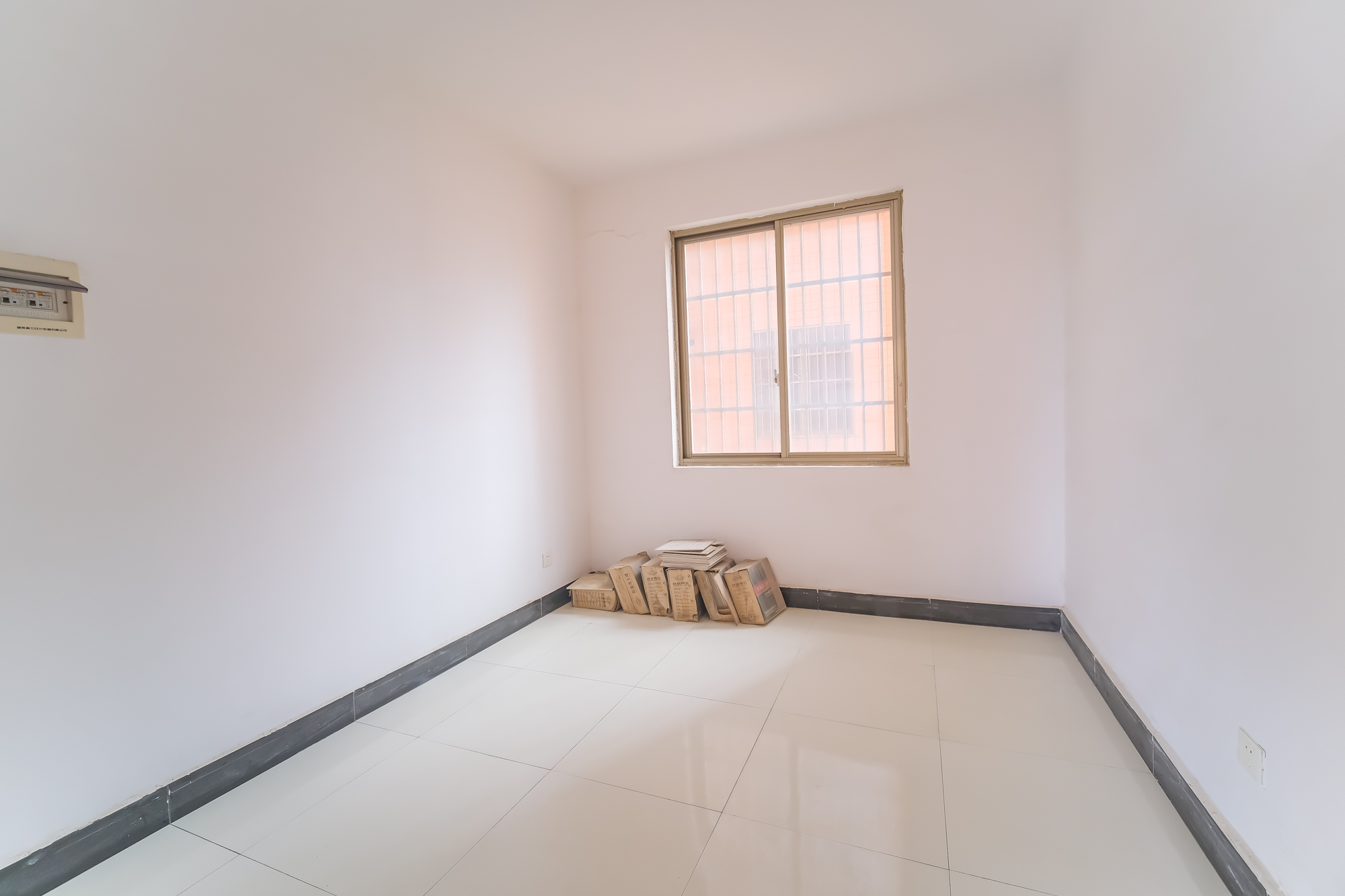 蟠龙欣苑 4室2厅2卫 62.8万 蟠龙欣苑 4室2厅2卫 62.8万卧室