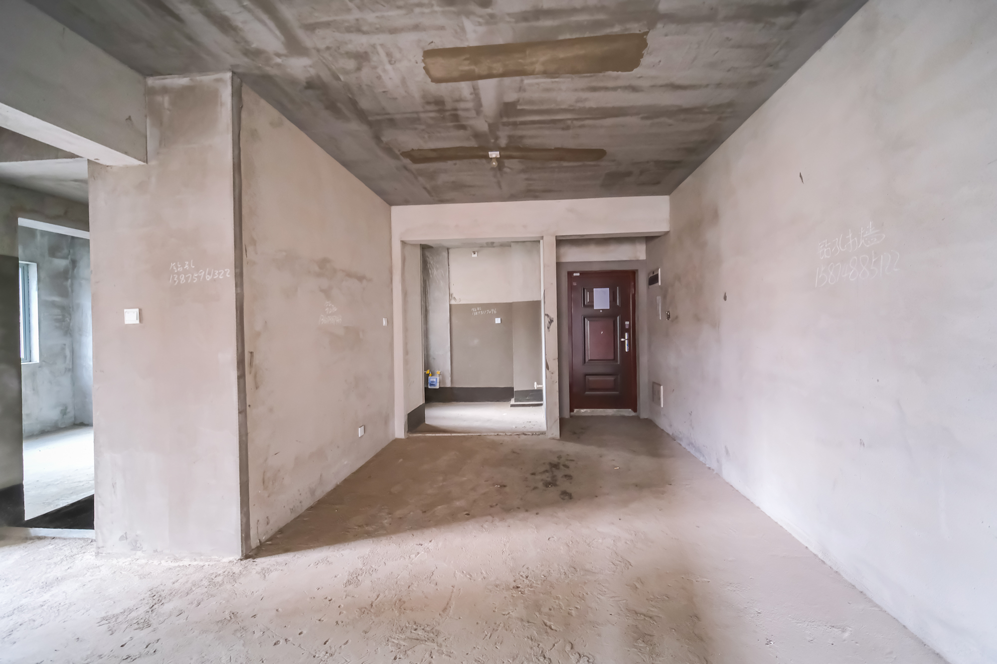 湖湘奥林匹克花园 3室2厅1卫 64.0万 湖湘奥林匹克花园 3室2厅1卫 64.0万客厅