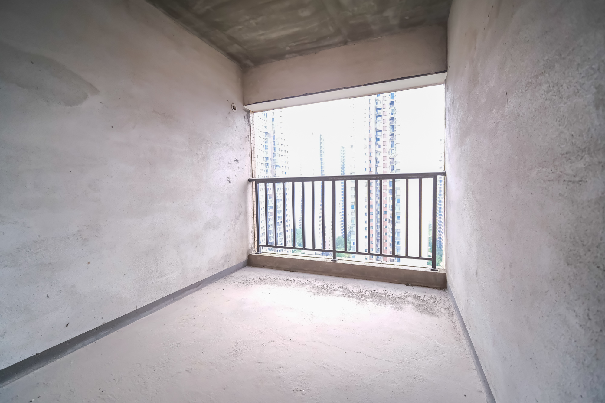 湖湘奥林匹克花园 3室2厅1卫 64.0万 湖湘奥林匹克花园 3室2厅1卫 64.0万卧室