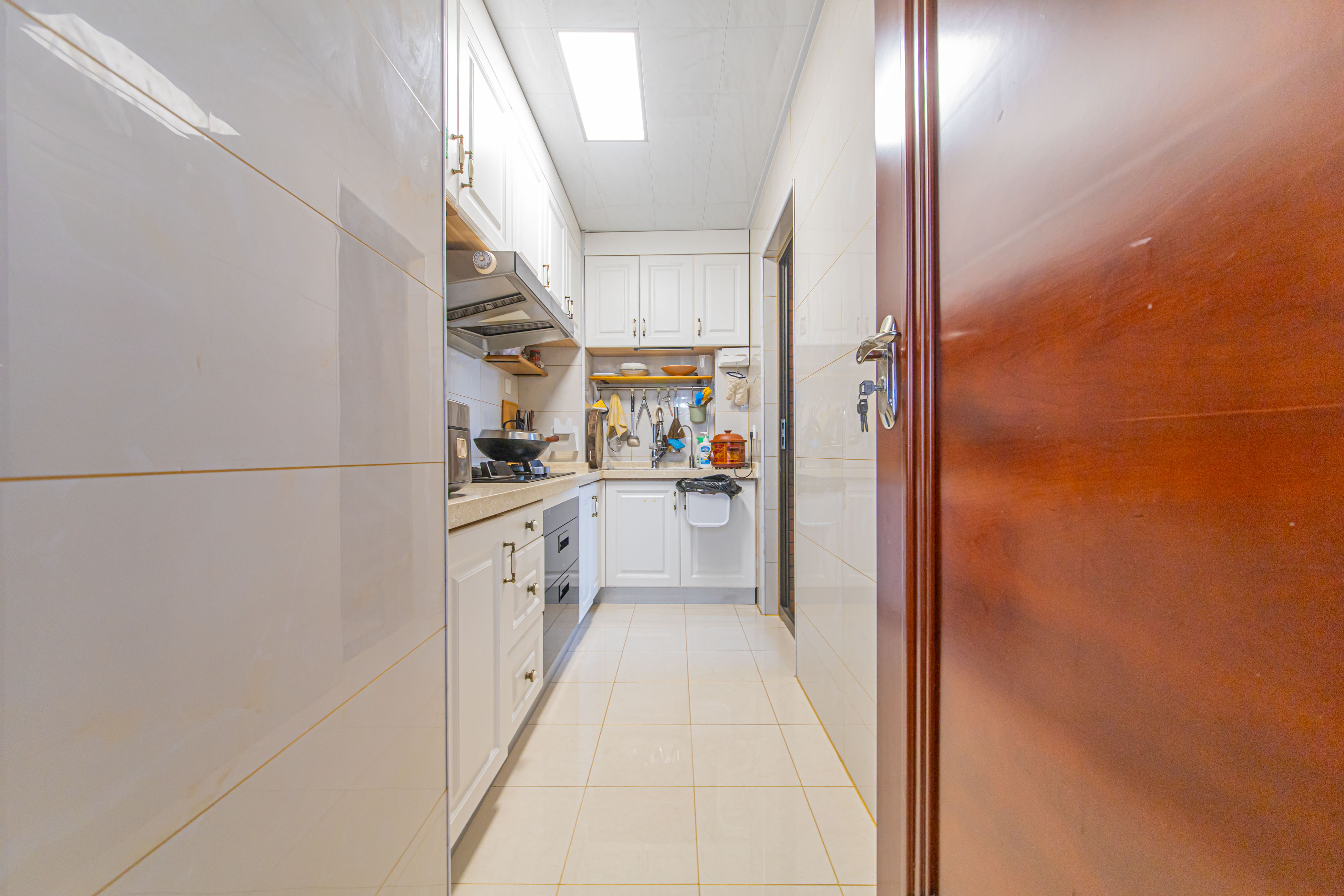 绿地公馆(绿地名邸)  3室2厅1卫    130.0万 绿地公馆(绿地名邸)  3室2厅1卫    130.0万厨房