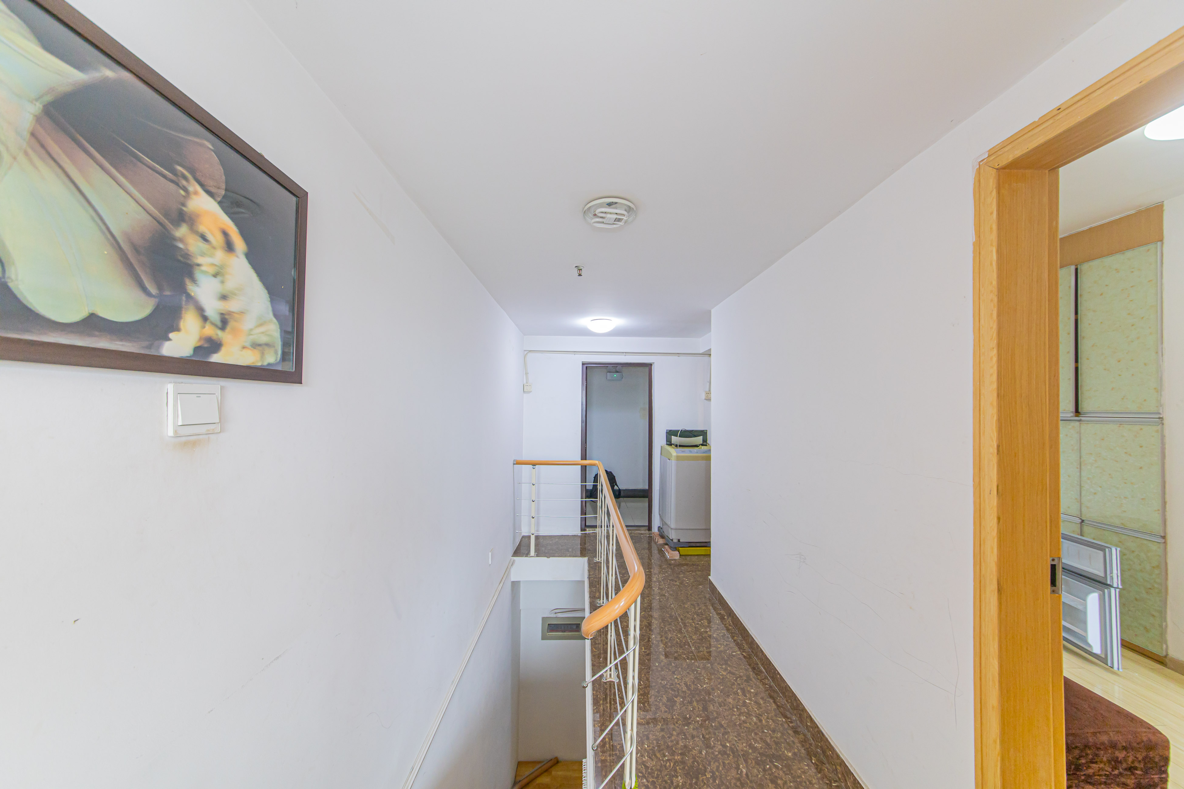 中信文化广场(中信新城二期)  2室2厅2卫    45.0万 中信文化广场(中信新城二期)  2室2厅2卫    45.0万客厅