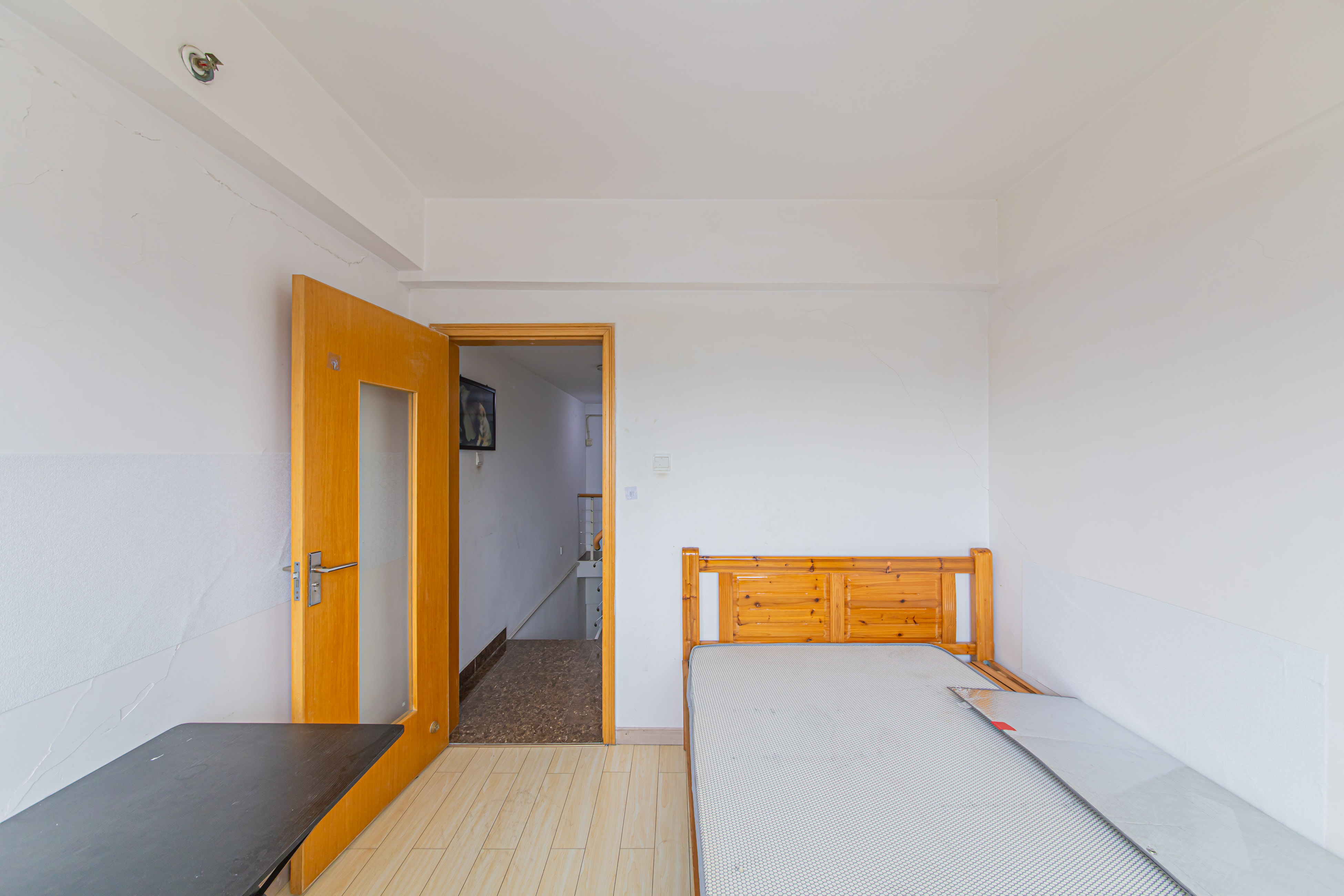 中信文化广场(中信新城二期)  2室2厅2卫    45.0万 中信文化广场(中信新城二期)  2室2厅2卫    45.0万卧室