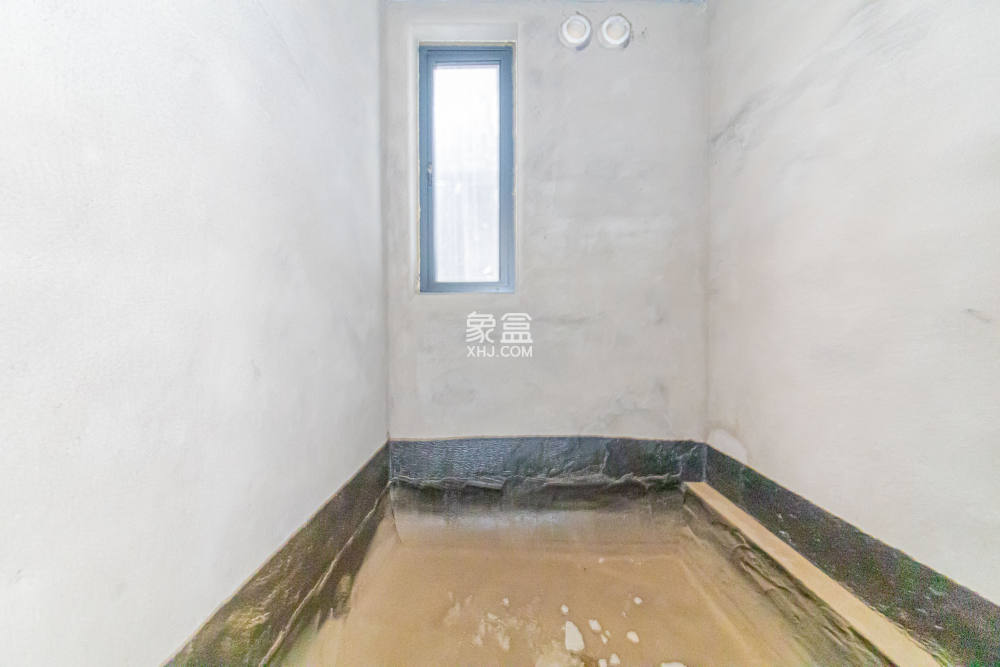 和泓融成府  3室2廳2衛(wèi)   100.00萬(wàn)