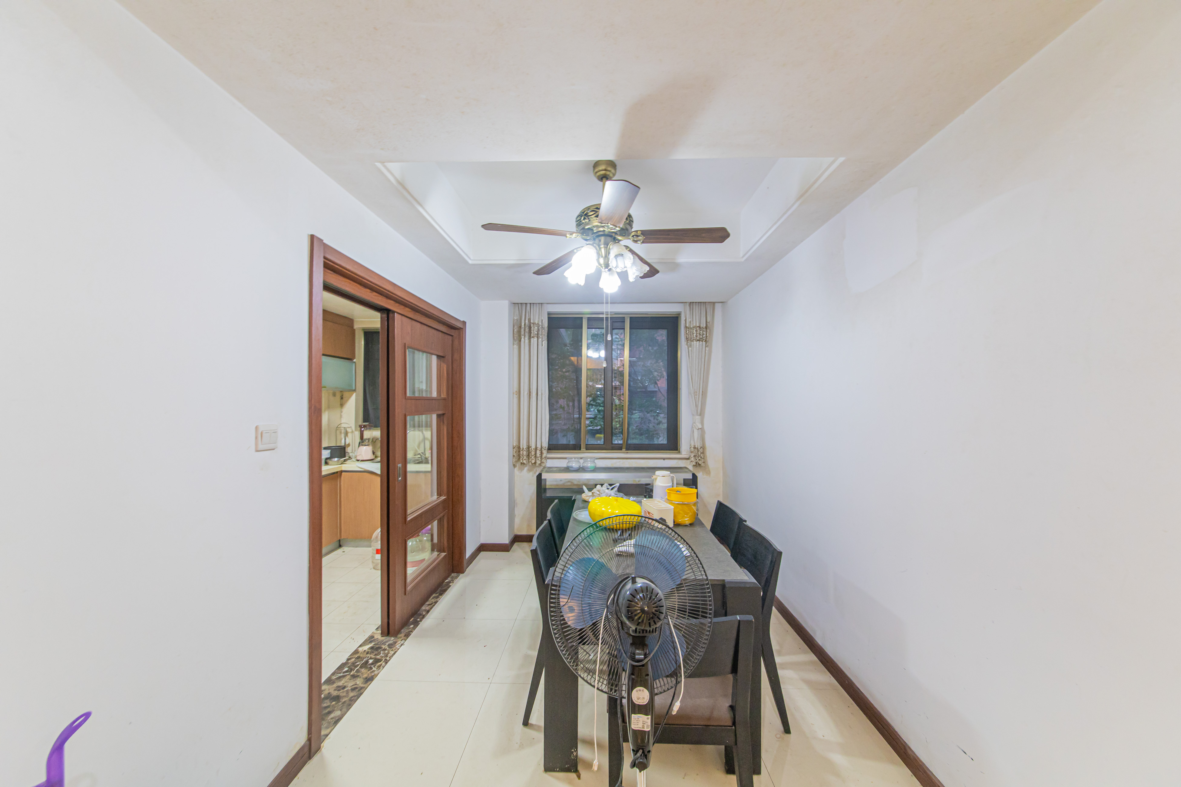 绿地公馆(绿地名邸) 3室2厅2卫 155.0万 绿地公馆(绿地名邸) 3室2厅2卫 155.0万客厅