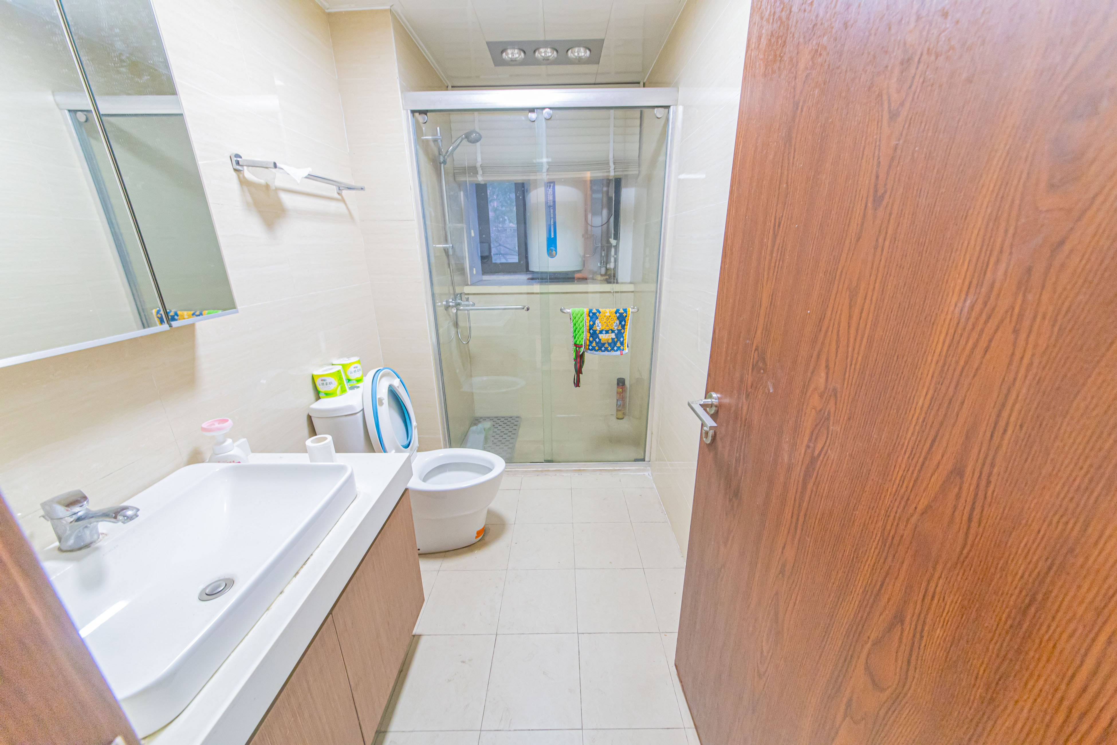 绿地公馆(绿地名邸) 3室2厅2卫 155.0万 绿地公馆(绿地名邸) 3室2厅2卫 155.0万卫生间