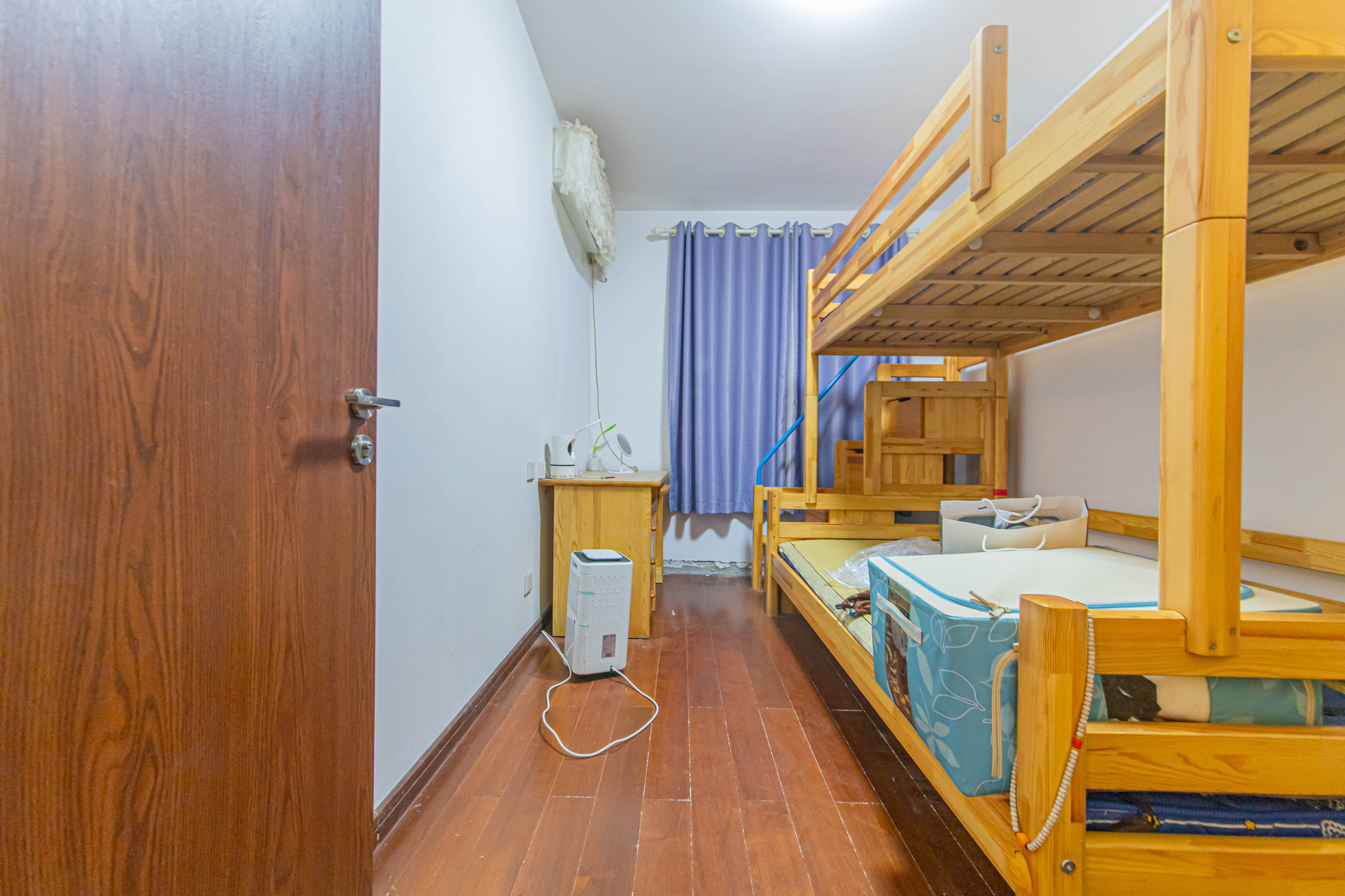 绿地公馆（绿地名邸）  3室2厅2卫    155.0万卧室