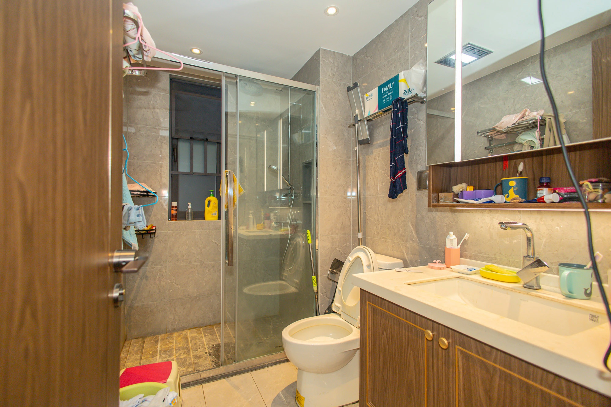 东原麓印长江B区  3室2厅2卫    125.0万 东原麓印长江B区  3室2厅2卫    125.0万卫生间