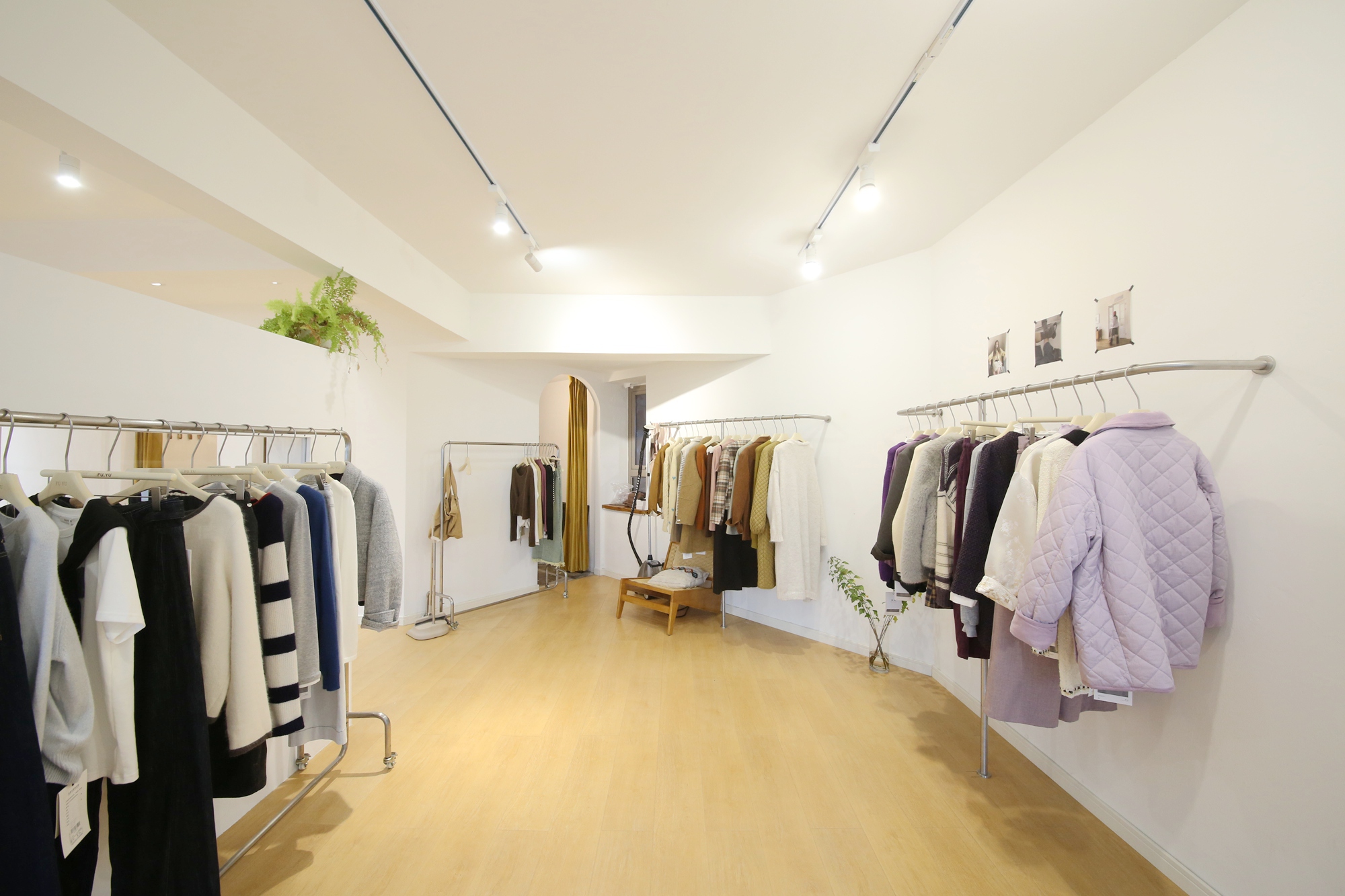 潮宗御苑  3室2厅2卫   230.00万卧室