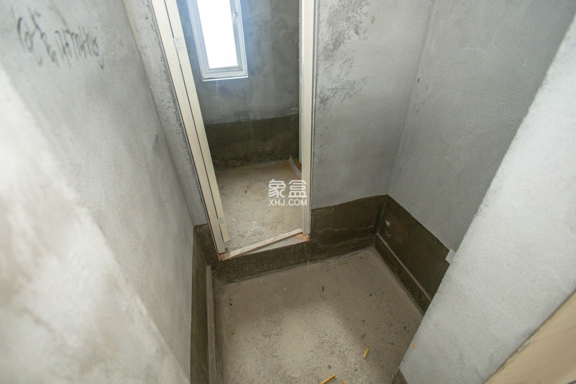 金地艺境  3室2厅2卫    80.0万 金地艺境  3室2厅2卫    80.0万卫生间