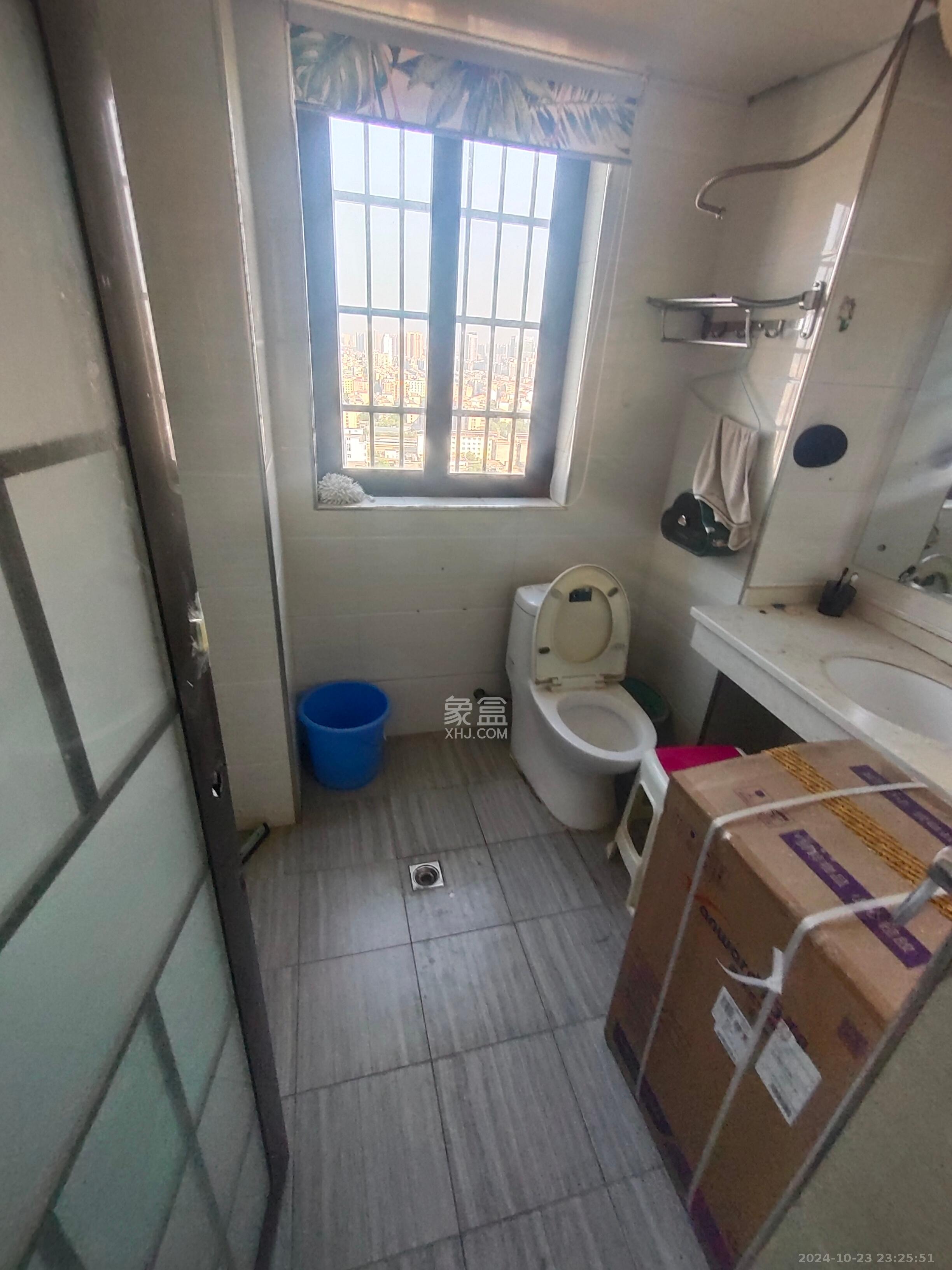 西子花苑  1室1厅1卫    1200.0元/月室内图