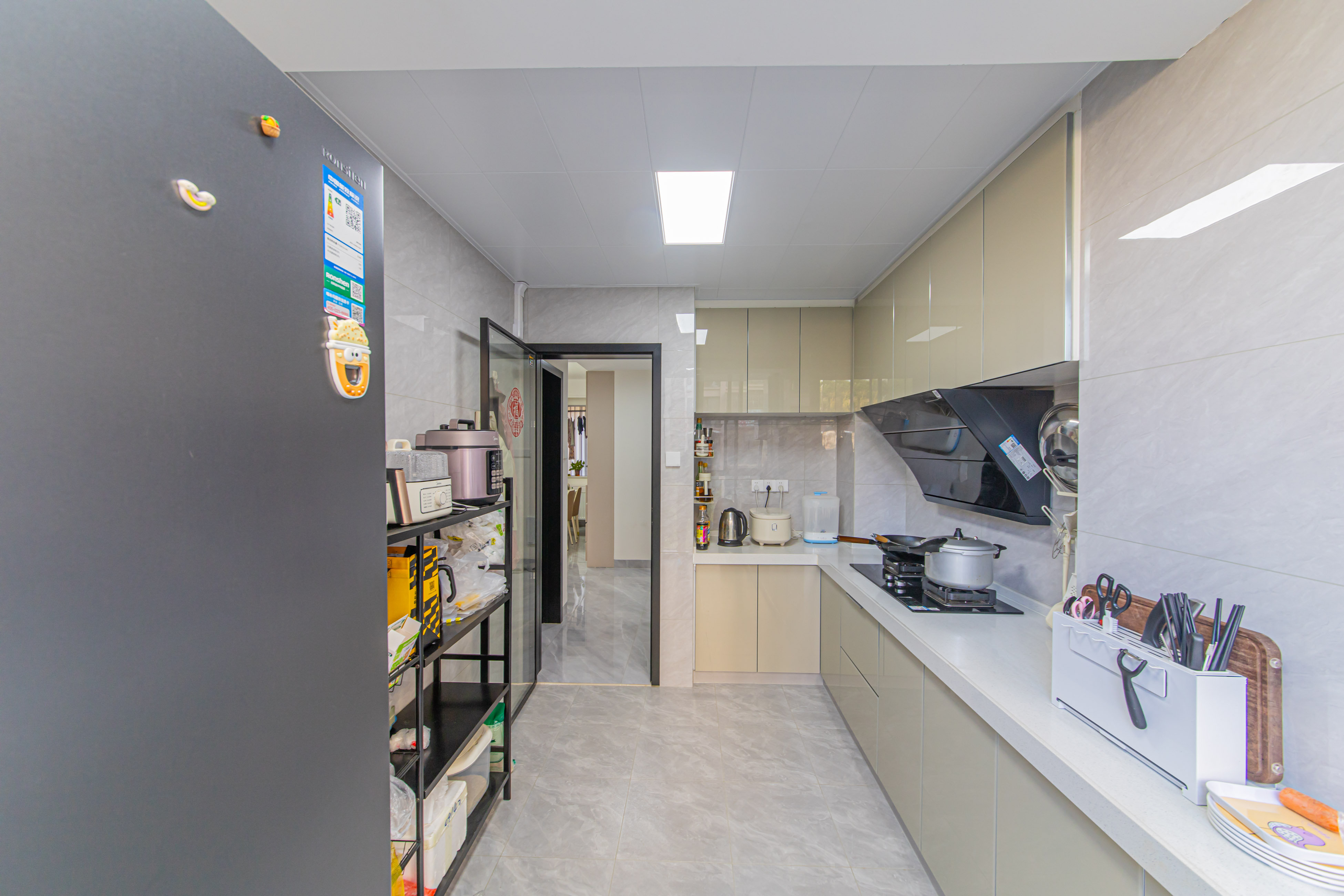 保利花园  3室2厅2卫    132.8万 保利花园  3室2厅2卫    132.8万厨房