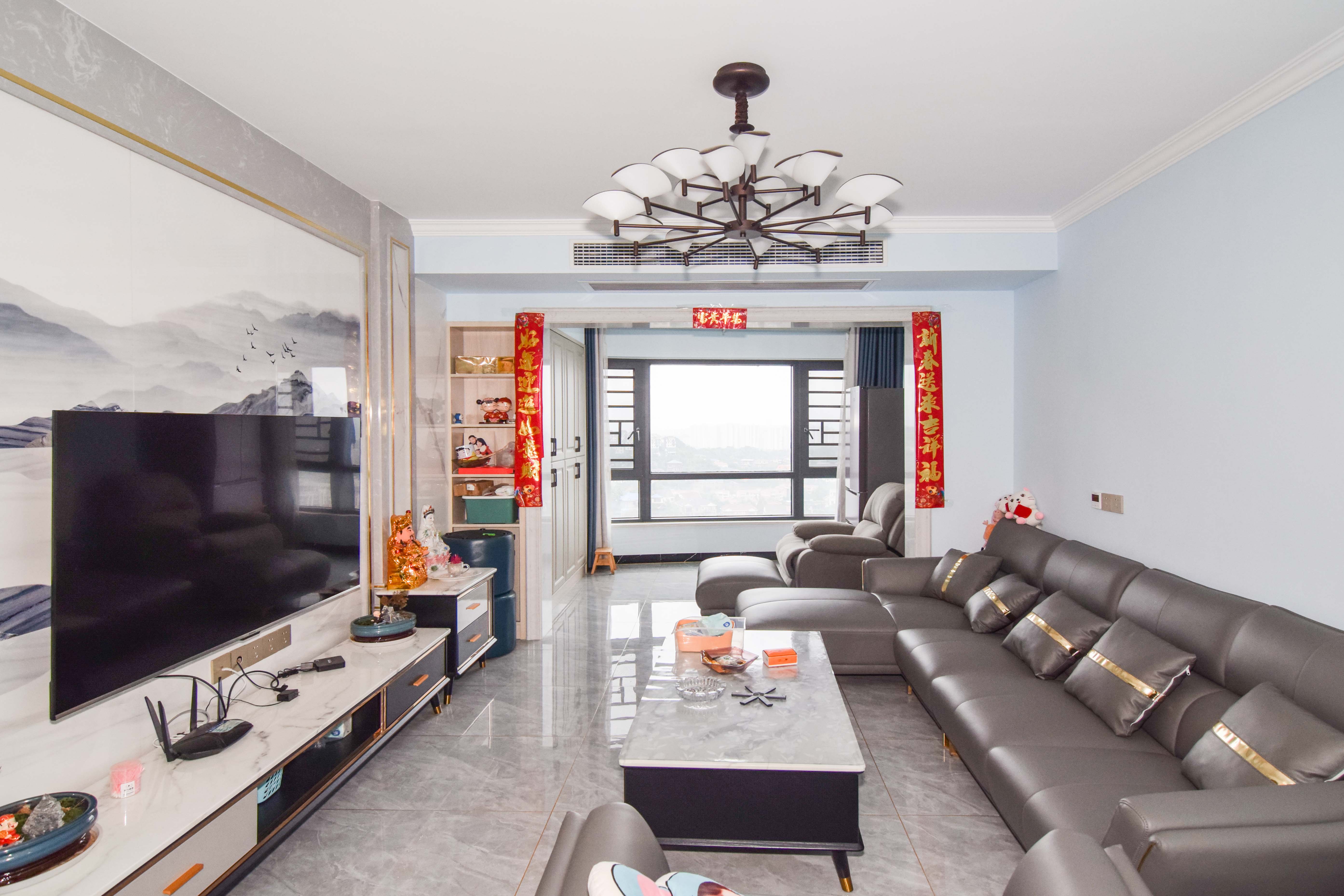 润和山水郡 3室2厅2卫 96.0万 润和山水郡 3室2厅2卫 96.0万客厅