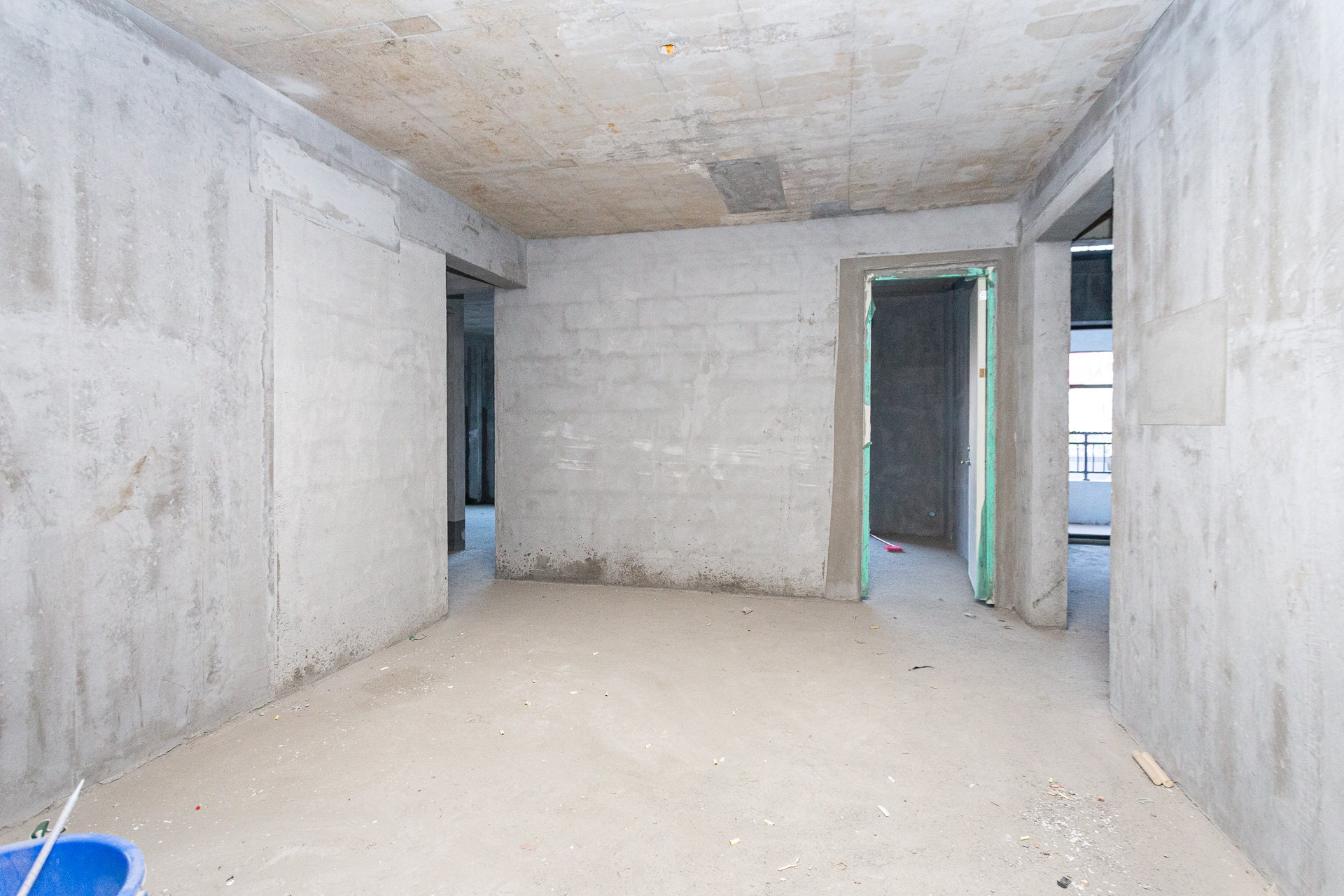 越秀湘江星汇城二期 5室2厅3卫 189.0万 越秀湘江星汇城二期 5室2厅3卫 189.0万客厅