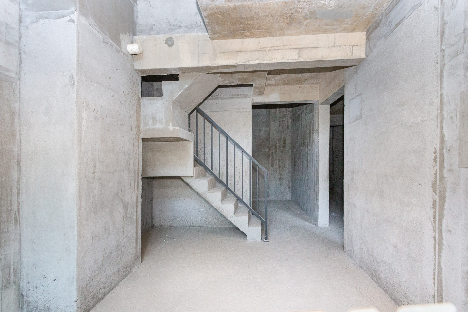 越秀湘江星汇城二期 5室2厅3卫 189.0万 越秀湘江星汇城二期 5室2厅3卫 189.0万客厅