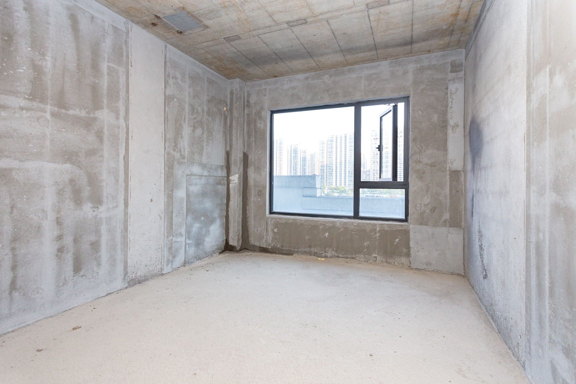 越秀湘江星汇城二期 5室2厅3卫 189.0万 越秀湘江星汇城二期 5室2厅3卫 189.0万卧室